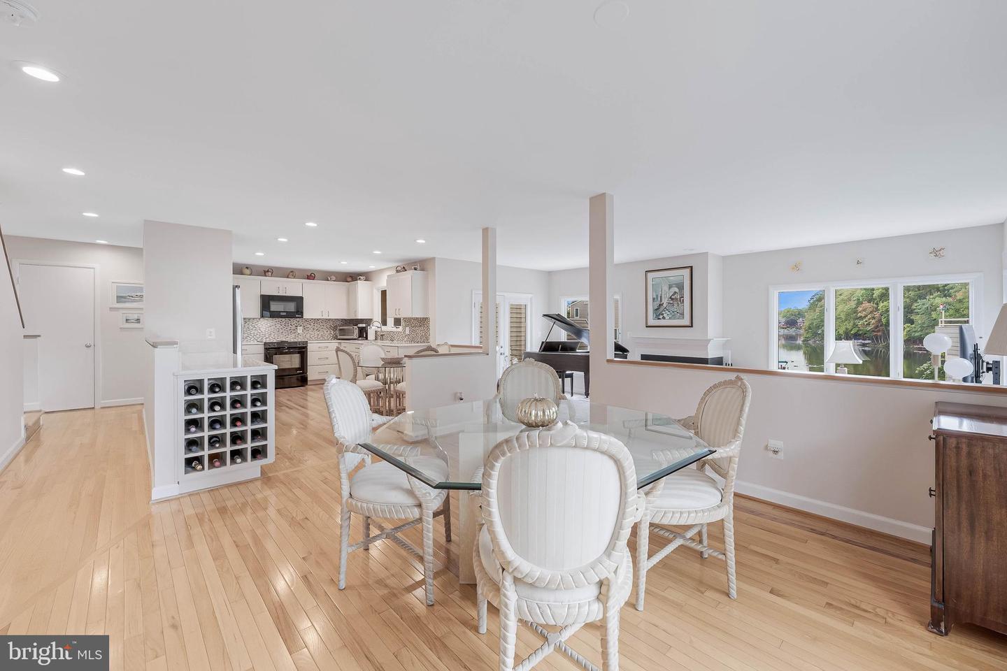 1933 LAKEPORT WAY, RESTON, Virginia 20191, 3 Bedrooms Bedrooms, ,2 BathroomsBathrooms,Residential,For sale,1933 LAKEPORT WAY,VAFX2267172 MLS # VAFX2267172