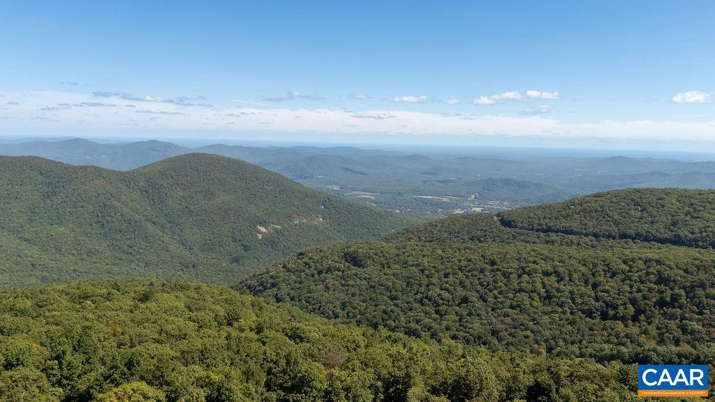 1818 HIGH RIDGE CT CONDOS, ROSELAND, Virginia 22967, 4 Bedrooms Bedrooms, ,4 BathroomsBathrooms,Residential,For sale,1818 HIGH RIDGE CT CONDOS,669022 MLS # 669022