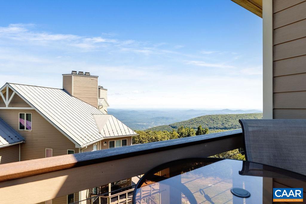 1818 HIGH RIDGE CT CONDOS, ROSELAND, Virginia 22967, 4 Bedrooms Bedrooms, ,4 BathroomsBathrooms,Residential,For sale,1818 HIGH RIDGE CT CONDOS,669022 MLS # 669022