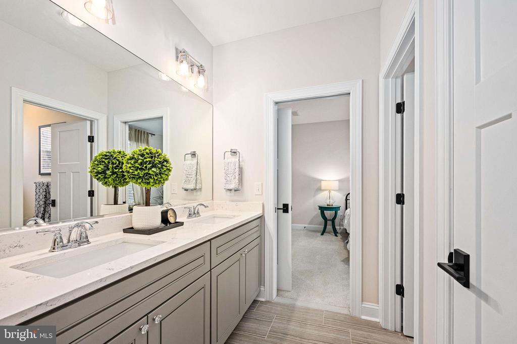 10908 CHATHAM RIDGE WAY, SPOTSYLVANIA, Virginia 22551, 4 Bedrooms Bedrooms, ,3 BathroomsBathrooms,Residential,10908 CHATHAM RIDGE WAY,VASP2037720 MLS # VASP2037720