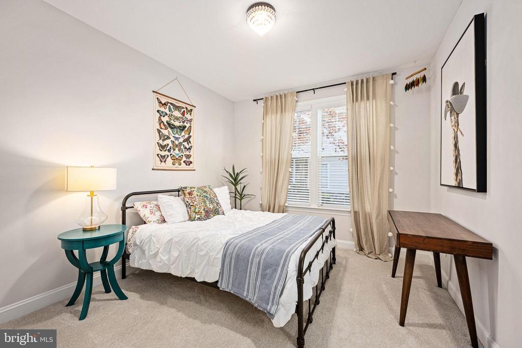 10908 CHATHAM RIDGE WAY, SPOTSYLVANIA, Virginia 22551, 4 Bedrooms Bedrooms, ,3 BathroomsBathrooms,Residential,10908 CHATHAM RIDGE WAY,VASP2037720 MLS # VASP2037720