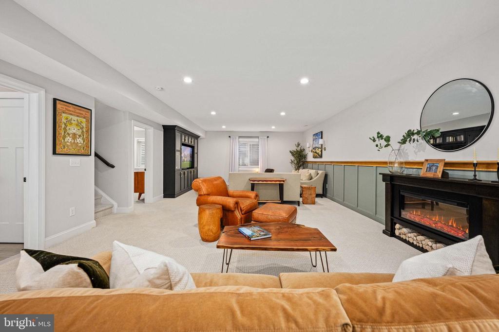 10908 CHATHAM RIDGE WAY, SPOTSYLVANIA, Virginia 22551, 4 Bedrooms Bedrooms, ,3 BathroomsBathrooms,Residential,10908 CHATHAM RIDGE WAY,VASP2037720 MLS # VASP2037720