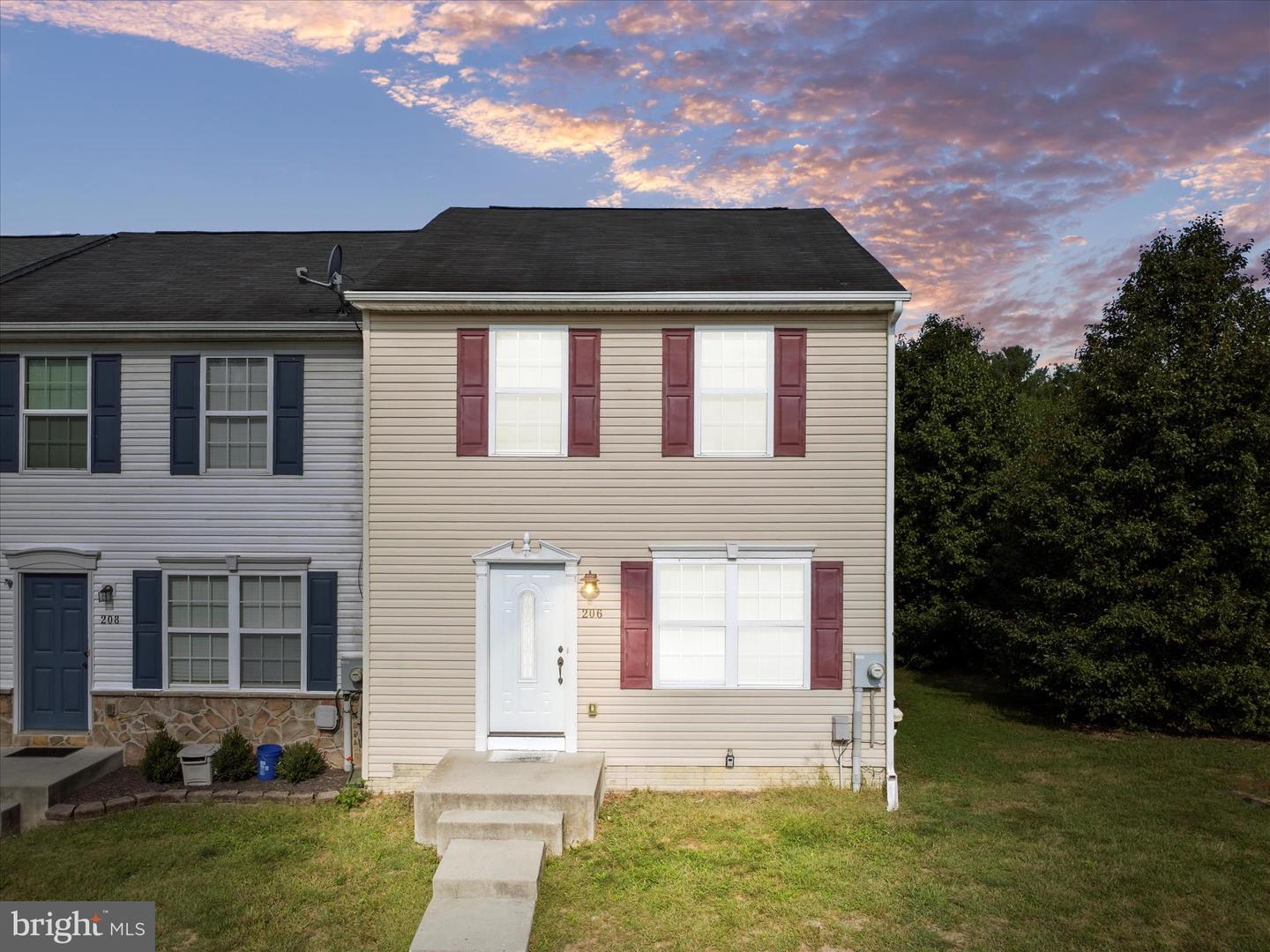 206 EASTSIDE LN, WINCHESTER, Virginia 22602, 3 Bedrooms Bedrooms, ,3 BathroomsBathrooms,Residential,For sale,206 EASTSIDE LN,VAFV2036986 MLS # VAFV2036986