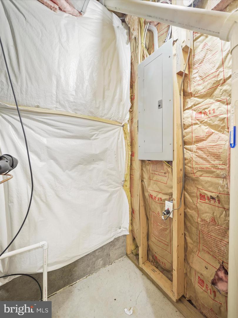 206 EASTSIDE LN, WINCHESTER, Virginia 22602, 3 Bedrooms Bedrooms, ,3 BathroomsBathrooms,Residential,For sale,206 EASTSIDE LN,VAFV2036986 MLS # VAFV2036986