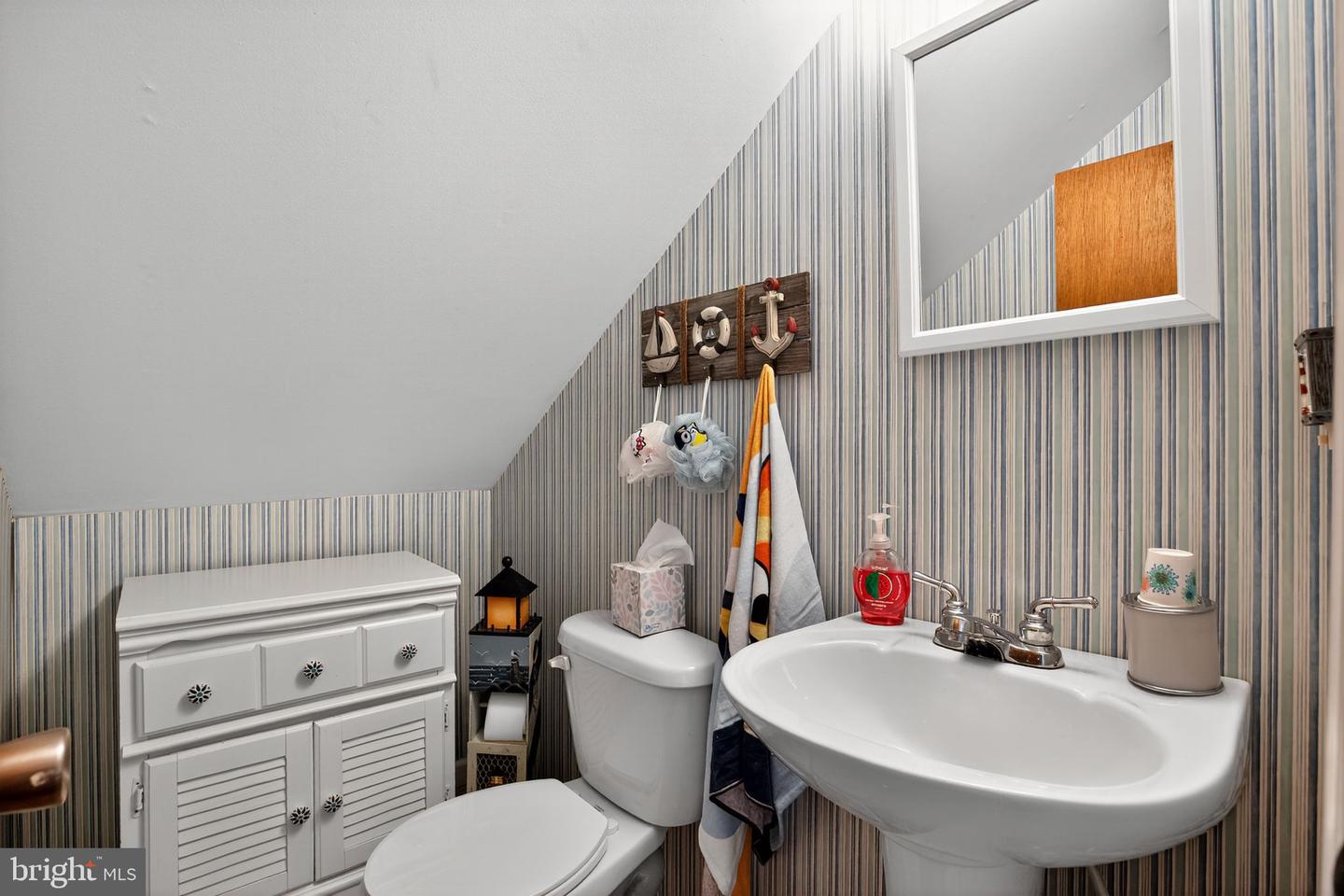 118 7TH ST, COLONIAL BEACH, Virginia 22443, 3 Bedrooms Bedrooms, ,2 BathroomsBathrooms,Residential,For sale,118 7TH ST,VAWE2009822 MLS # VAWE2009822