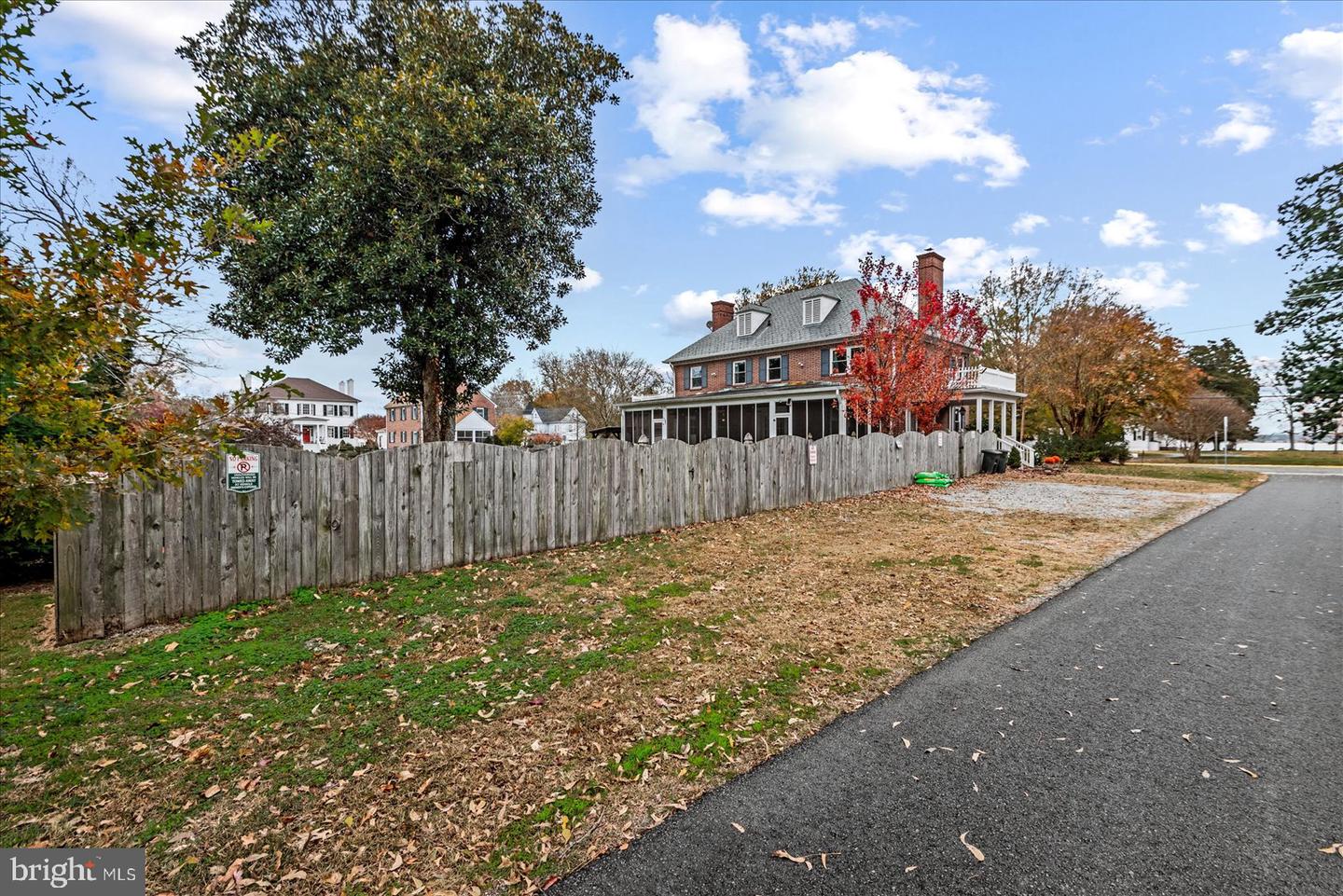 419 S WATER LN, TAPPAHANNOCK, Virginia 22560, 4 Bedrooms Bedrooms, ,2 BathroomsBathrooms,Residential,For sale,419 S WATER LN,VAES2002036 MLS # VAES2002036