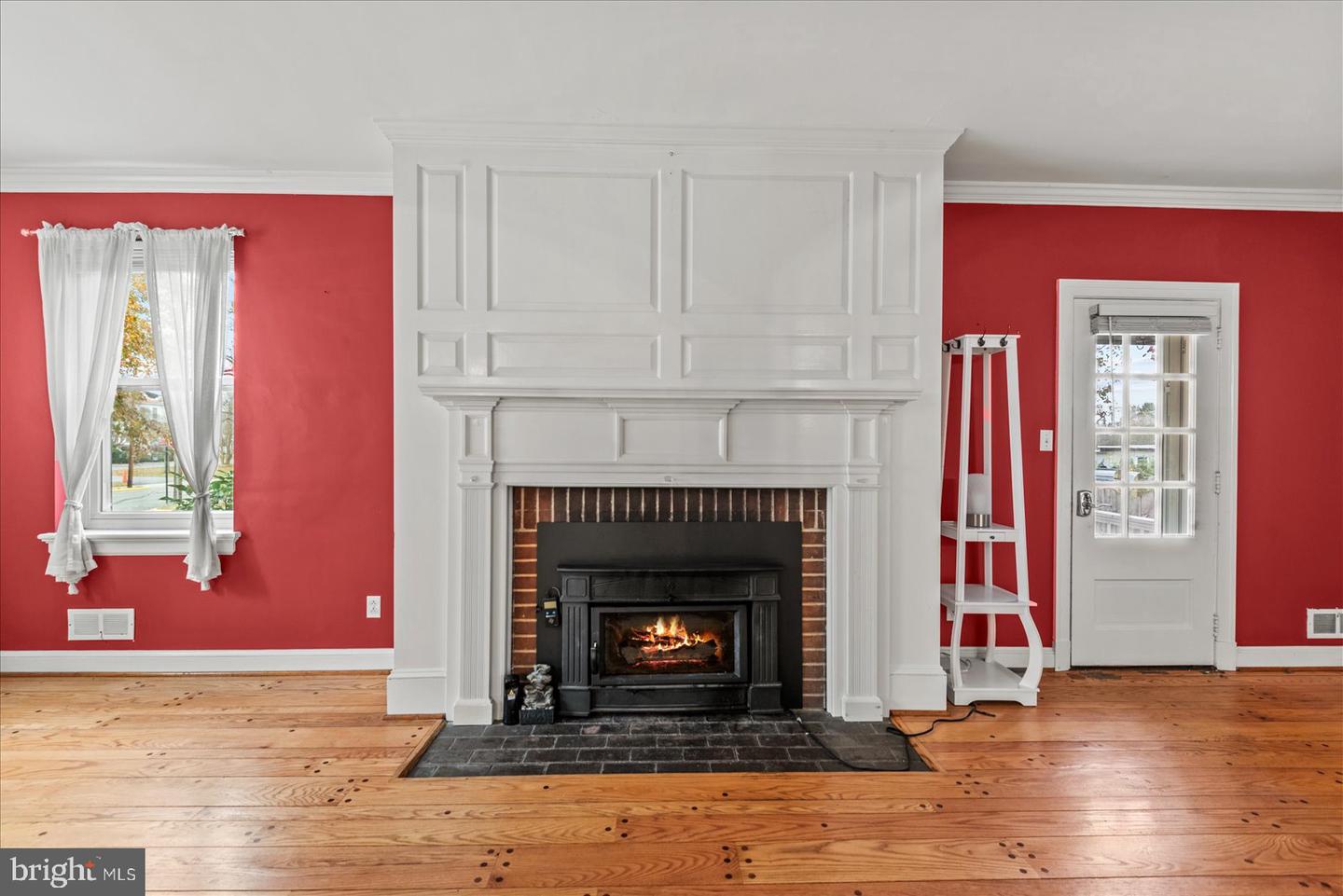 419 S WATER LN, TAPPAHANNOCK, Virginia 22560, 4 Bedrooms Bedrooms, ,2 BathroomsBathrooms,Residential,For sale,419 S WATER LN,VAES2002036 MLS # VAES2002036