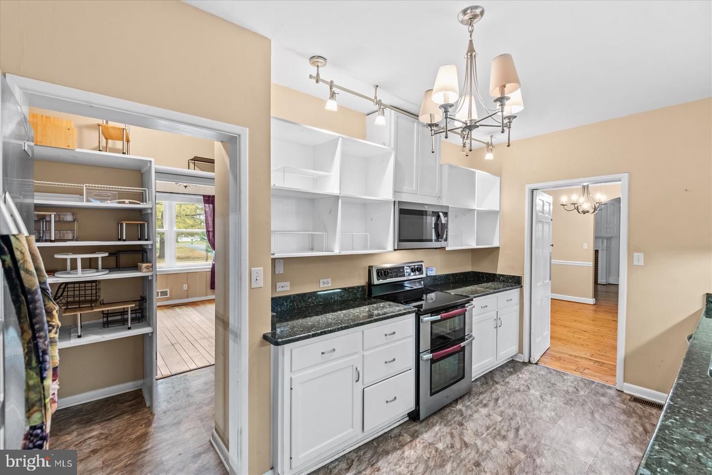 419 S WATER LN, TAPPAHANNOCK, Virginia 22560, 4 Bedrooms Bedrooms, ,2 BathroomsBathrooms,Residential,For sale,419 S WATER LN,VAES2002036 MLS # VAES2002036