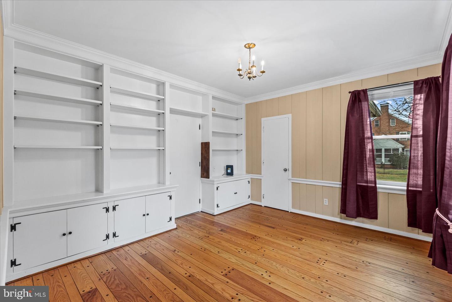 419 S WATER LN, TAPPAHANNOCK, Virginia 22560, 4 Bedrooms Bedrooms, ,2 BathroomsBathrooms,Residential,For sale,419 S WATER LN,VAES2002036 MLS # VAES2002036