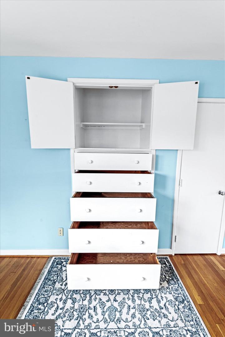 419 S WATER LN, TAPPAHANNOCK, Virginia 22560, 4 Bedrooms Bedrooms, ,2 BathroomsBathrooms,Residential,For sale,419 S WATER LN,VAES2002036 MLS # VAES2002036