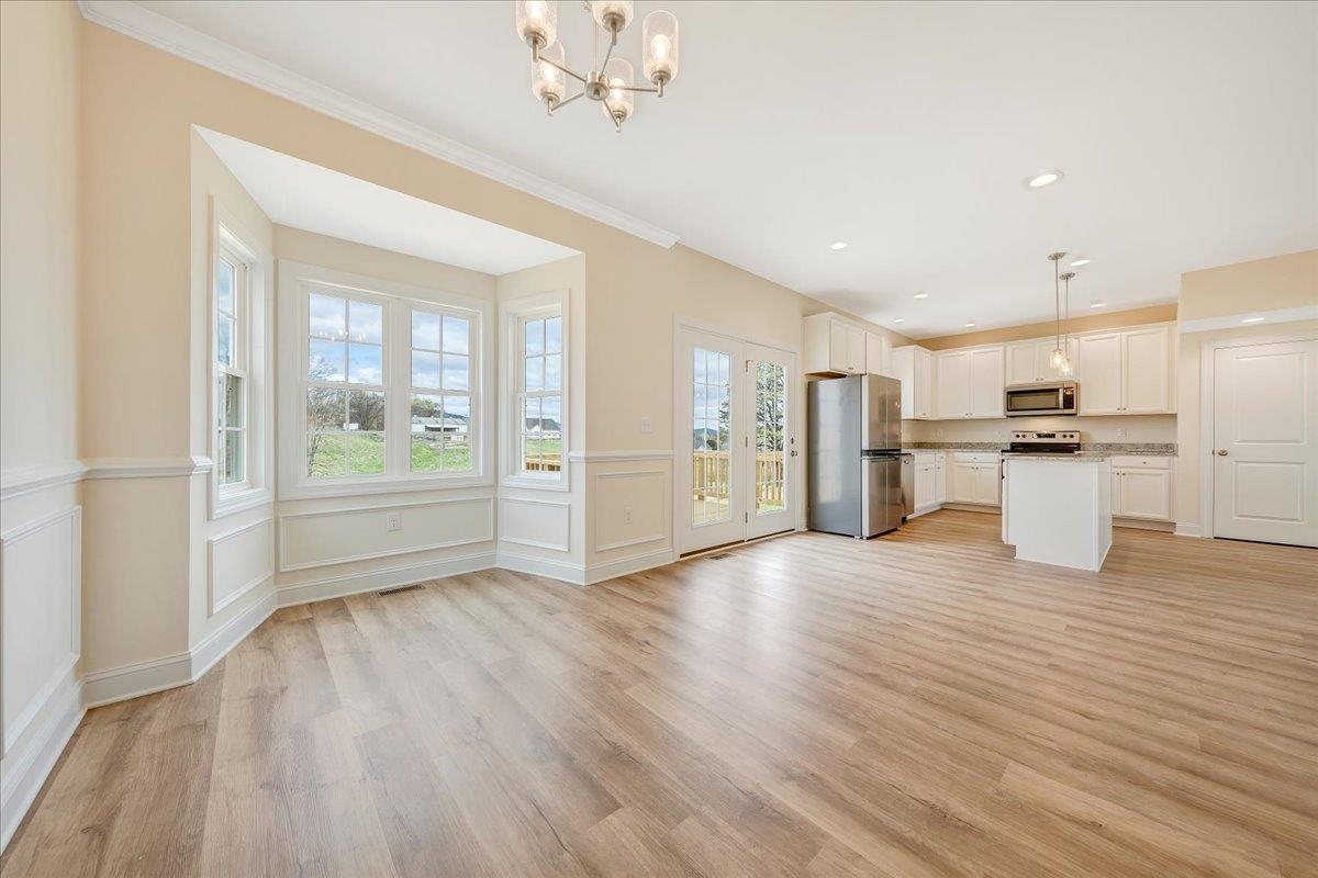 206 WEXFORD ST, STAUNTON, Virginia 24401, 4 Bedrooms Bedrooms, ,2 BathroomsBathrooms,Residential,206 WEXFORD ST,671328 MLS # 671328