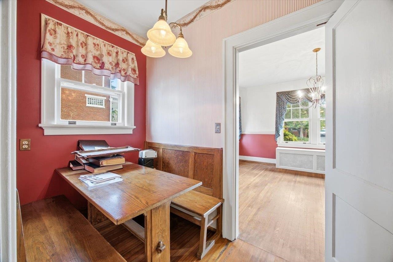 645 MAPLE AVE, WAYNESBORO, Virginia 22980, 4 Bedrooms Bedrooms, ,2 BathroomsBathrooms,Residential,645 MAPLE AVE,671331 MLS # 671331