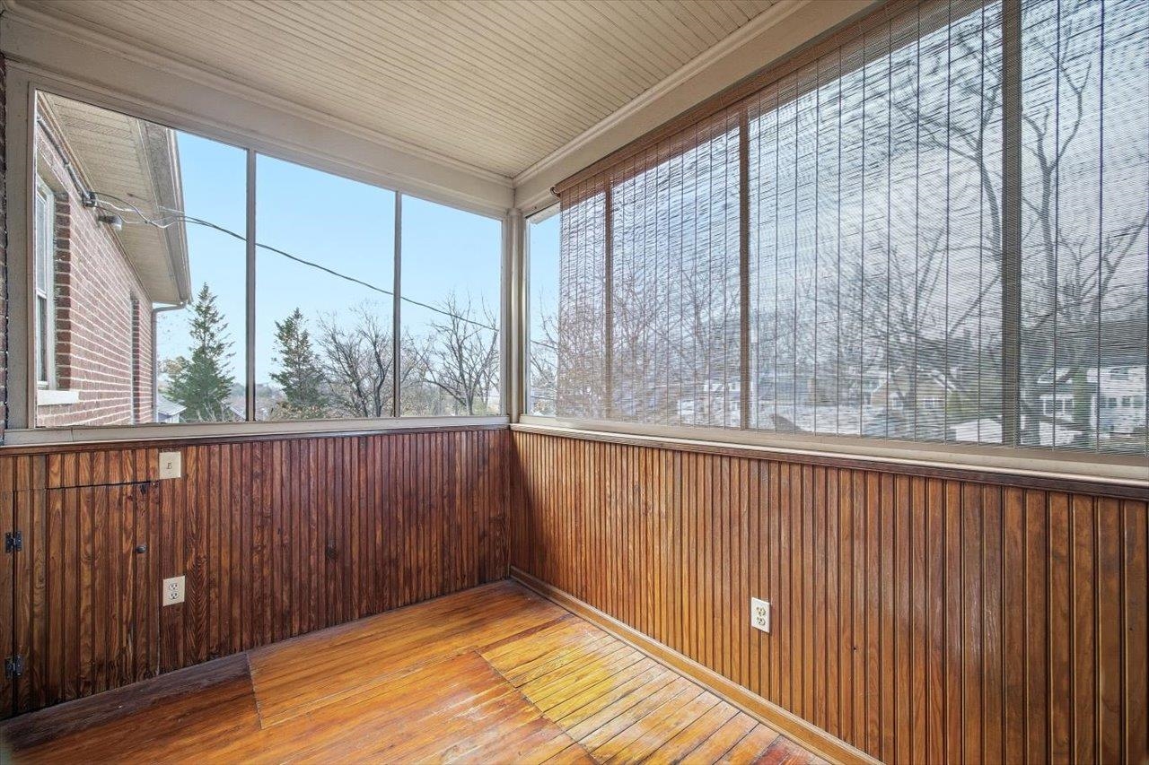 645 MAPLE AVE, WAYNESBORO, Virginia 22980, 4 Bedrooms Bedrooms, ,2 BathroomsBathrooms,Residential,645 MAPLE AVE,671331 MLS # 671331