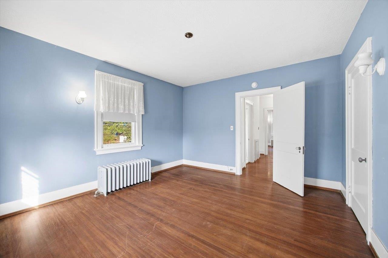 645 MAPLE AVE, WAYNESBORO, Virginia 22980, 4 Bedrooms Bedrooms, ,2 BathroomsBathrooms,Residential,645 MAPLE AVE,671331 MLS # 671331