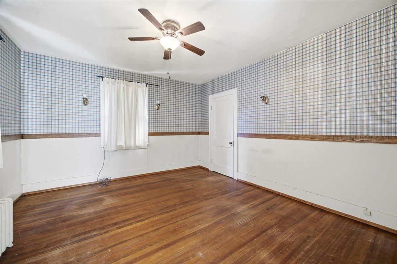 645 MAPLE AVE, WAYNESBORO, Virginia 22980, 4 Bedrooms Bedrooms, ,2 BathroomsBathrooms,Residential,645 MAPLE AVE,671331 MLS # 671331