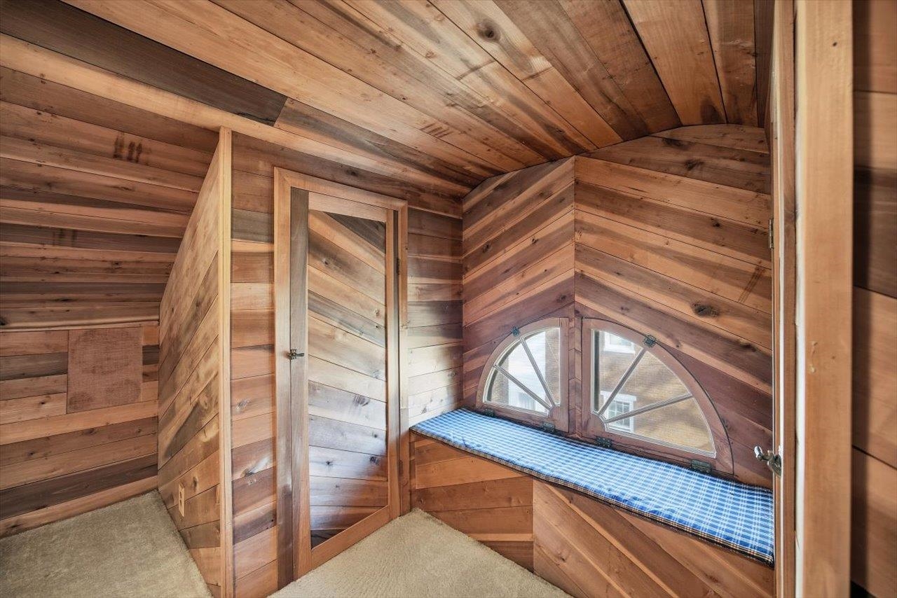 645 MAPLE AVE, WAYNESBORO, Virginia 22980, 4 Bedrooms Bedrooms, ,2 BathroomsBathrooms,Residential,645 MAPLE AVE,671331 MLS # 671331