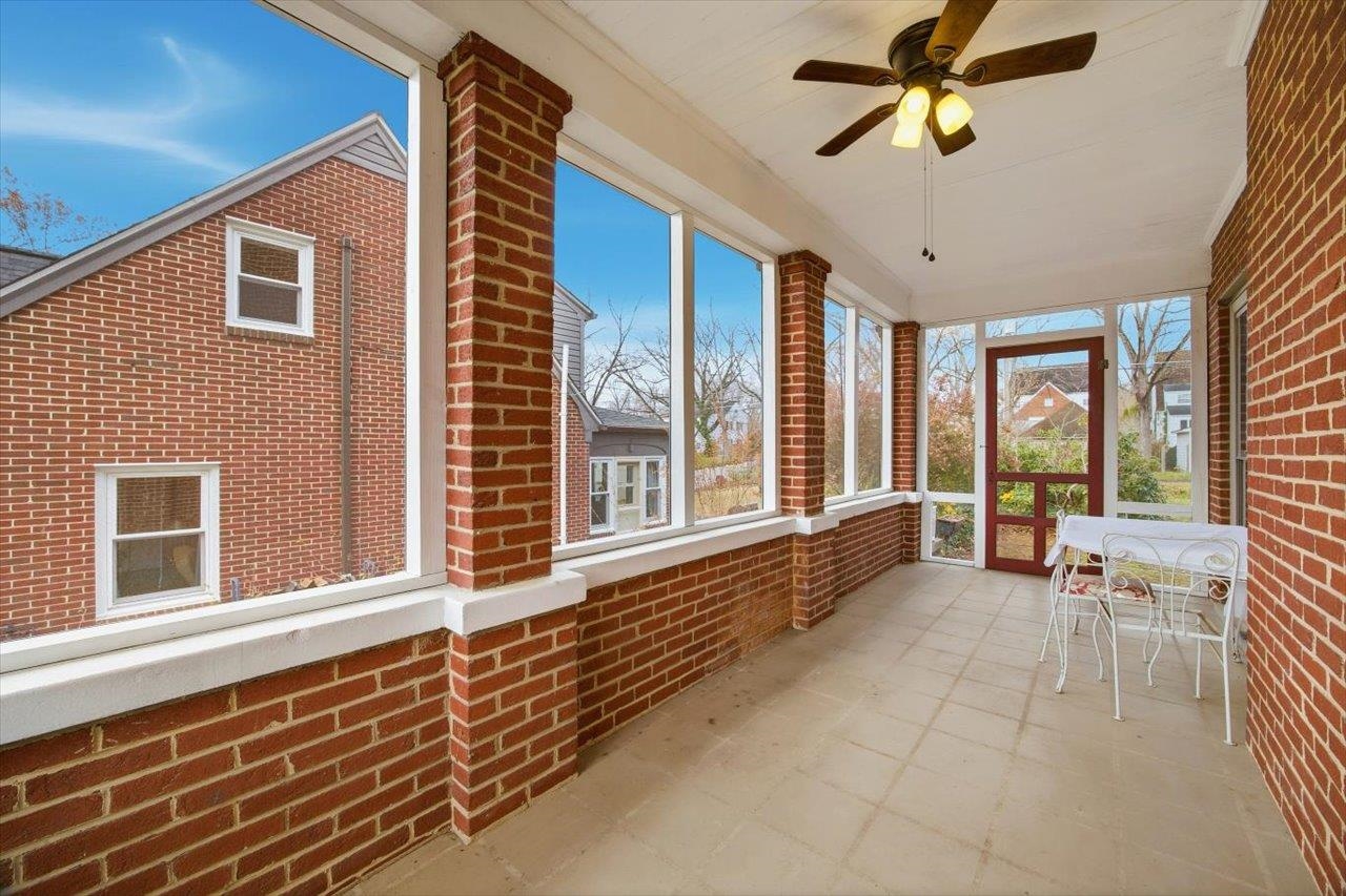 645 MAPLE AVE, WAYNESBORO, Virginia 22980, 4 Bedrooms Bedrooms, ,2 BathroomsBathrooms,Residential,645 MAPLE AVE,671331 MLS # 671331