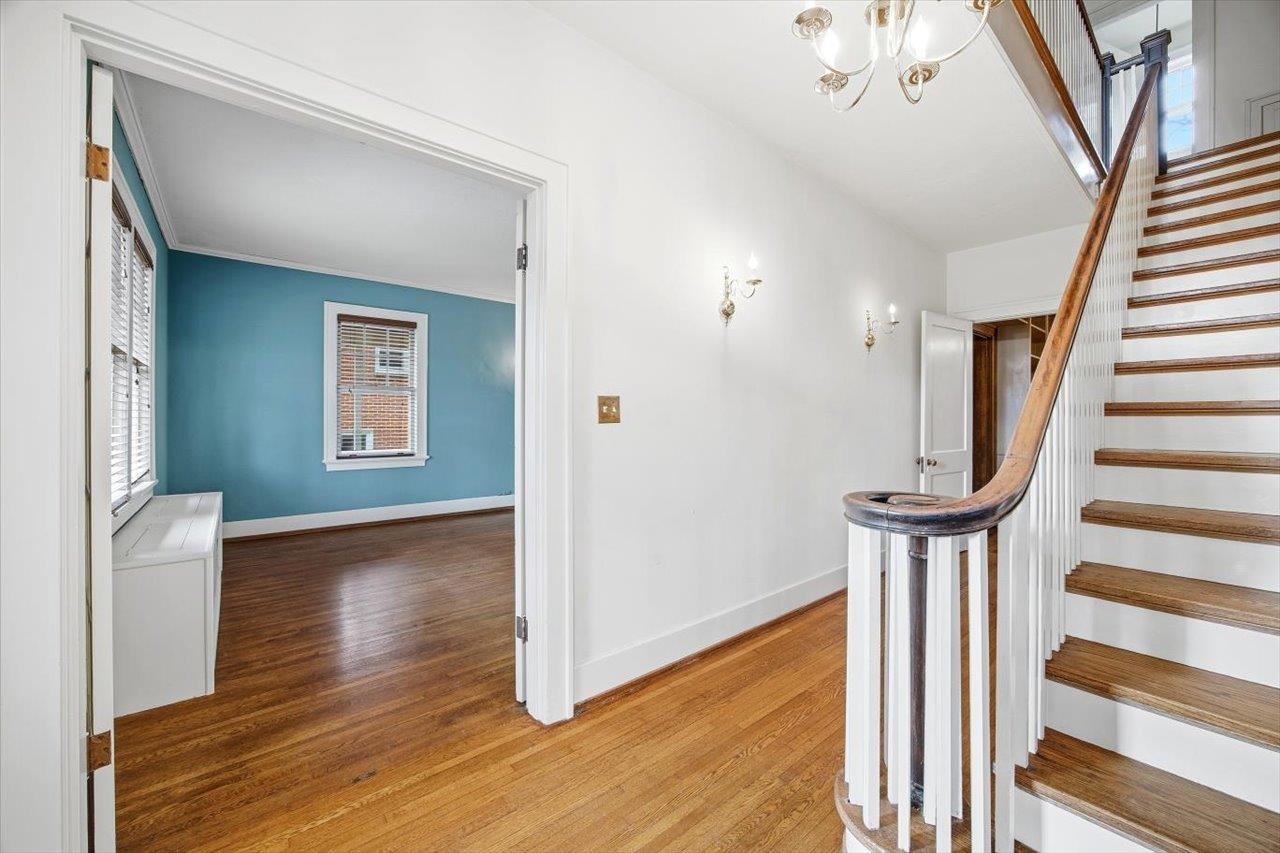 645 MAPLE AVE, WAYNESBORO, Virginia 22980, 4 Bedrooms Bedrooms, ,2 BathroomsBathrooms,Residential,645 MAPLE AVE,671331 MLS # 671331