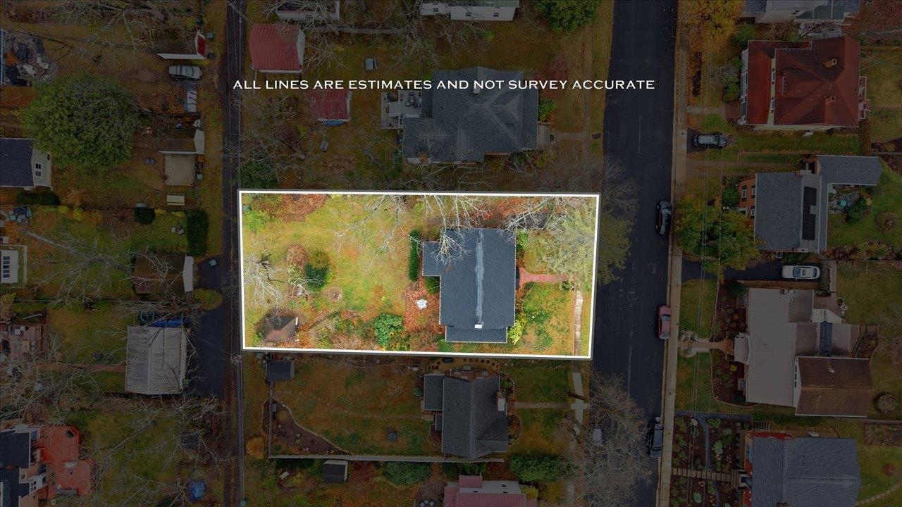 645 MAPLE AVE, WAYNESBORO, Virginia 22980, 4 Bedrooms Bedrooms, ,2 BathroomsBathrooms,Residential,645 MAPLE AVE,671331 MLS # 671331