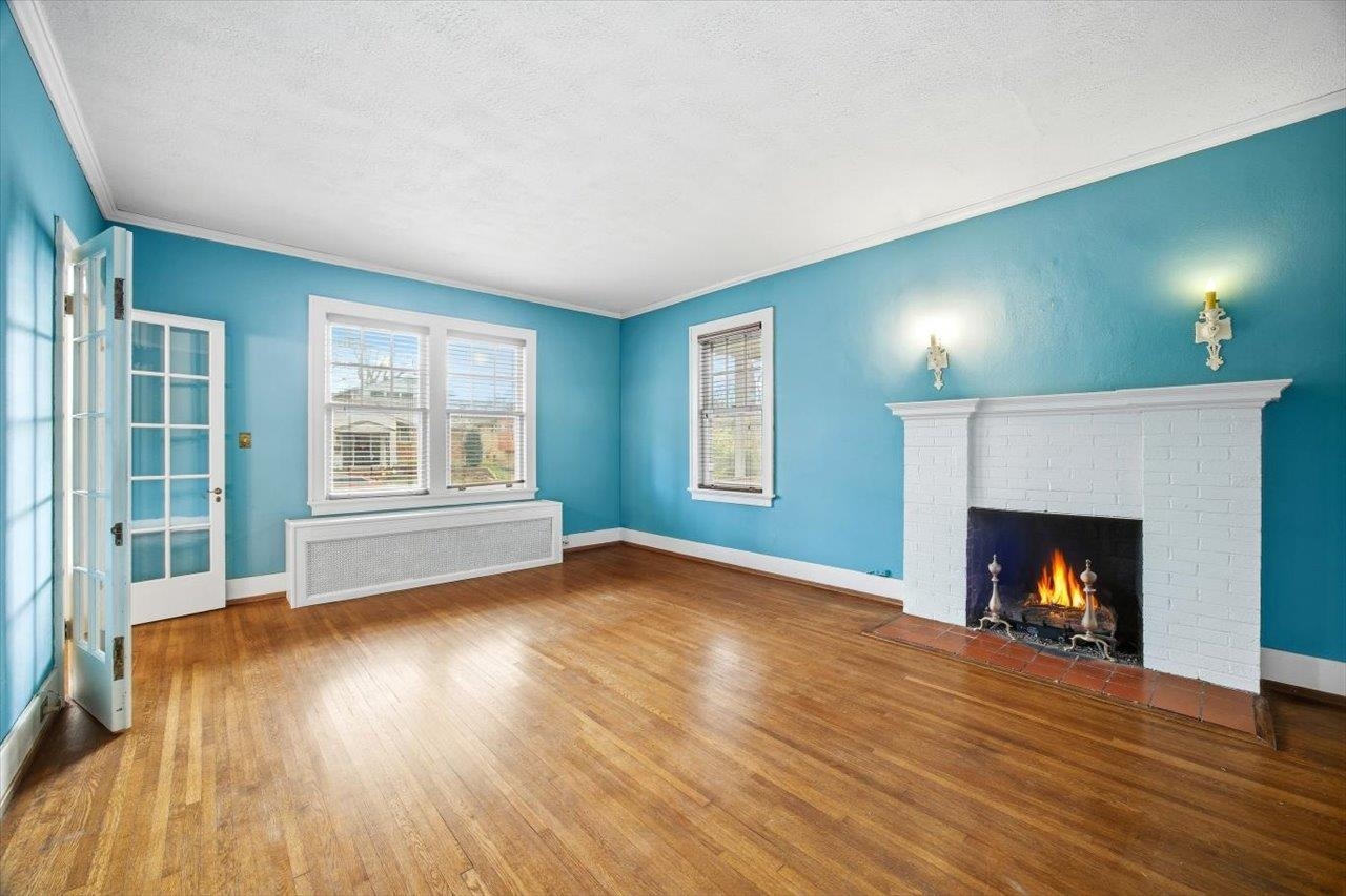 645 MAPLE AVE, WAYNESBORO, Virginia 22980, 4 Bedrooms Bedrooms, ,2 BathroomsBathrooms,Residential,645 MAPLE AVE,671331 MLS # 671331