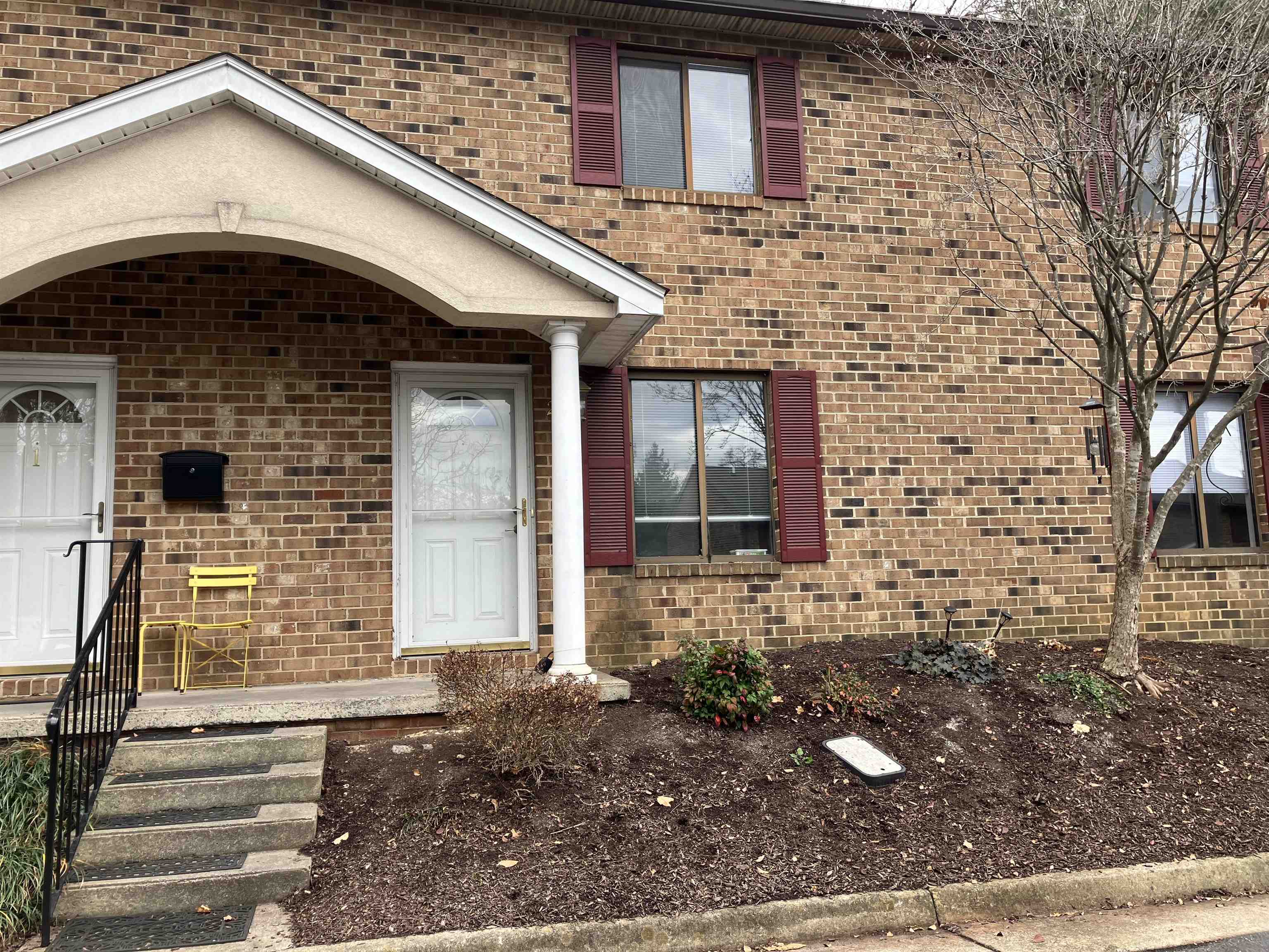 500 WINCHESTER AVE, STAUNTON, Virginia 24401, 2 Bedrooms Bedrooms, ,1 BathroomBathrooms,Residential,500 WINCHESTER AVE,671333 MLS # 671333