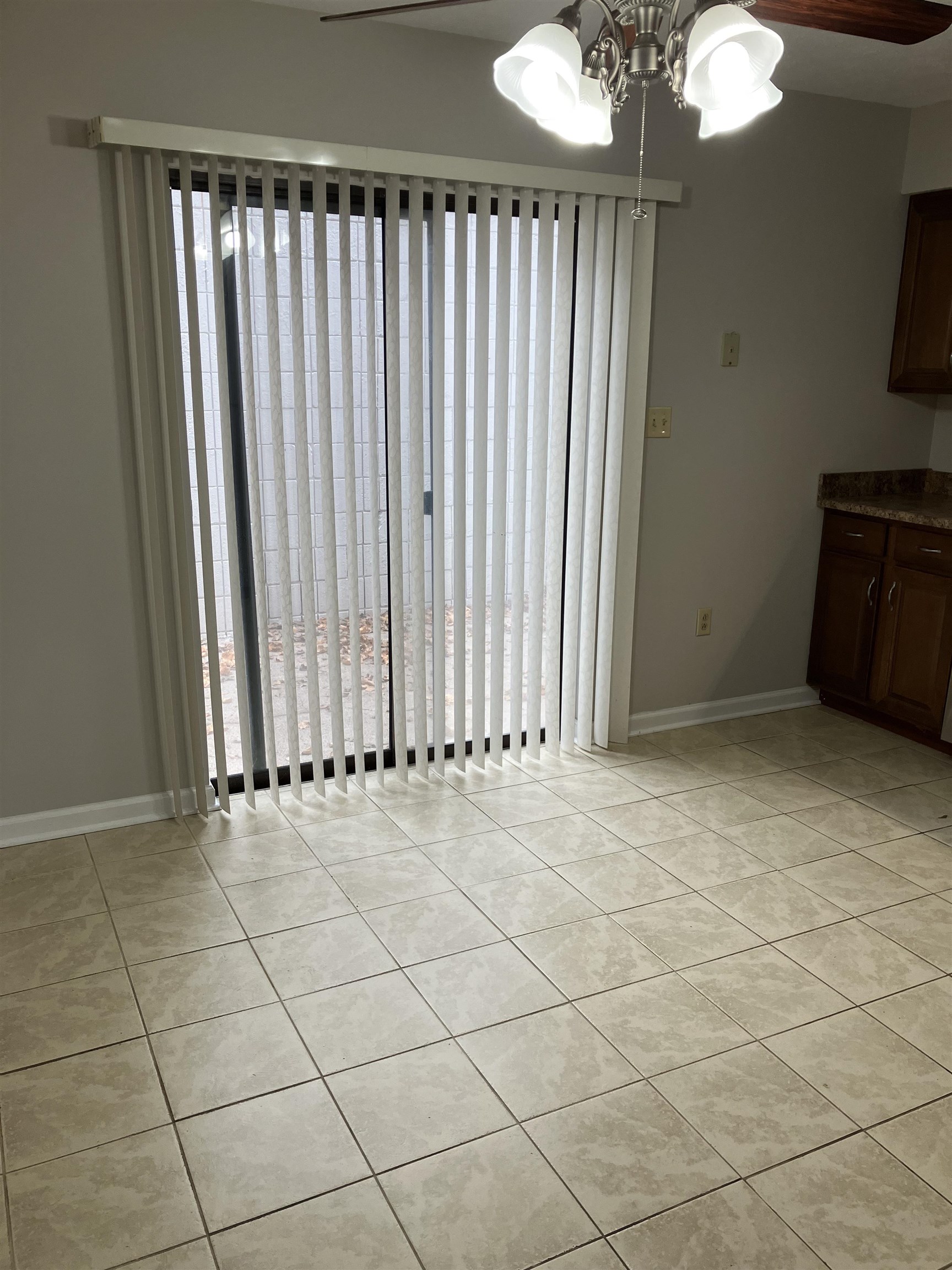 500 WINCHESTER AVE, STAUNTON, Virginia 24401, 2 Bedrooms Bedrooms, ,1 BathroomBathrooms,Residential,500 WINCHESTER AVE,671333 MLS # 671333