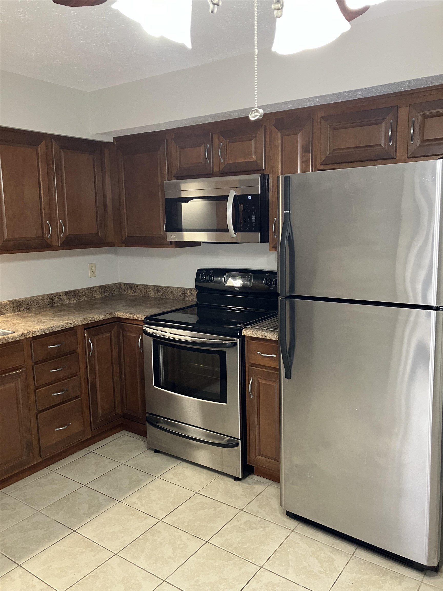 500 WINCHESTER AVE, STAUNTON, Virginia 24401, 2 Bedrooms Bedrooms, ,1 BathroomBathrooms,Residential,500 WINCHESTER AVE,671333 MLS # 671333