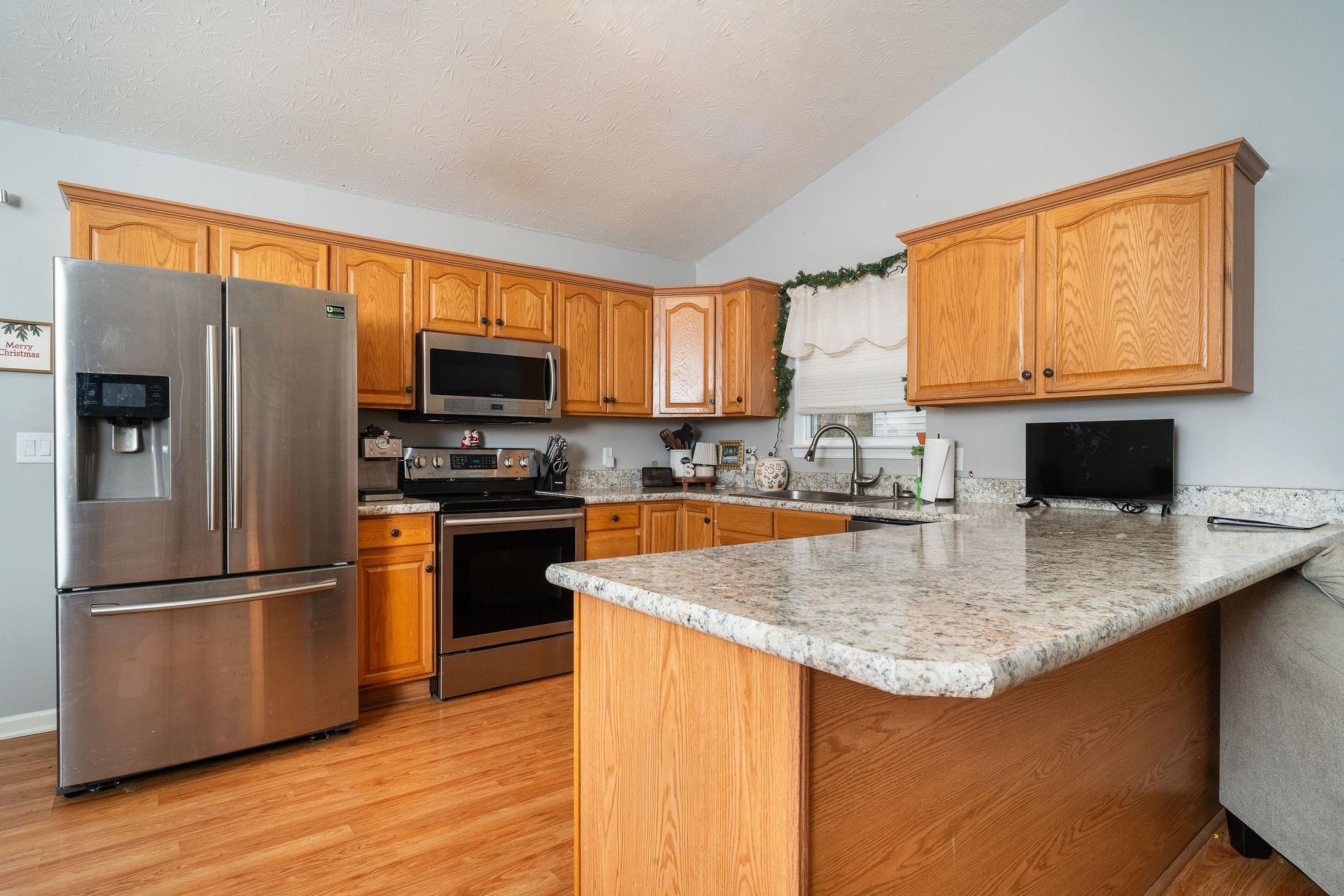 32 WOODSIDE DR, WAYNESBORO, Virginia 22980, 3 Bedrooms Bedrooms, ,2 BathroomsBathrooms,Residential,32 WOODSIDE DR,671336 MLS # 671336