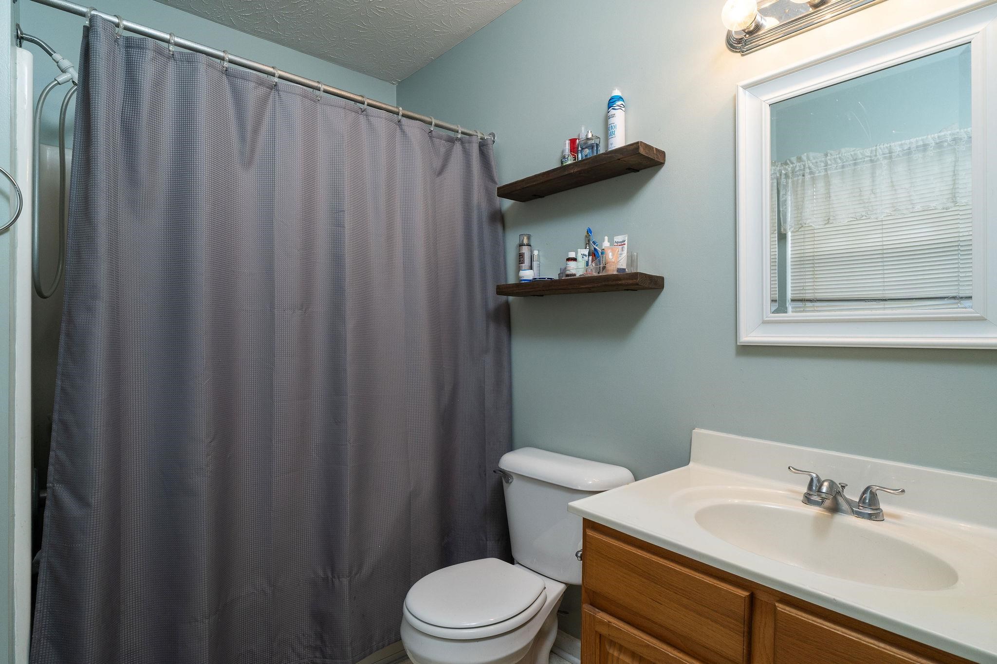 32 WOODSIDE DR, WAYNESBORO, Virginia 22980, 3 Bedrooms Bedrooms, ,2 BathroomsBathrooms,Residential,32 WOODSIDE DR,671336 MLS # 671336