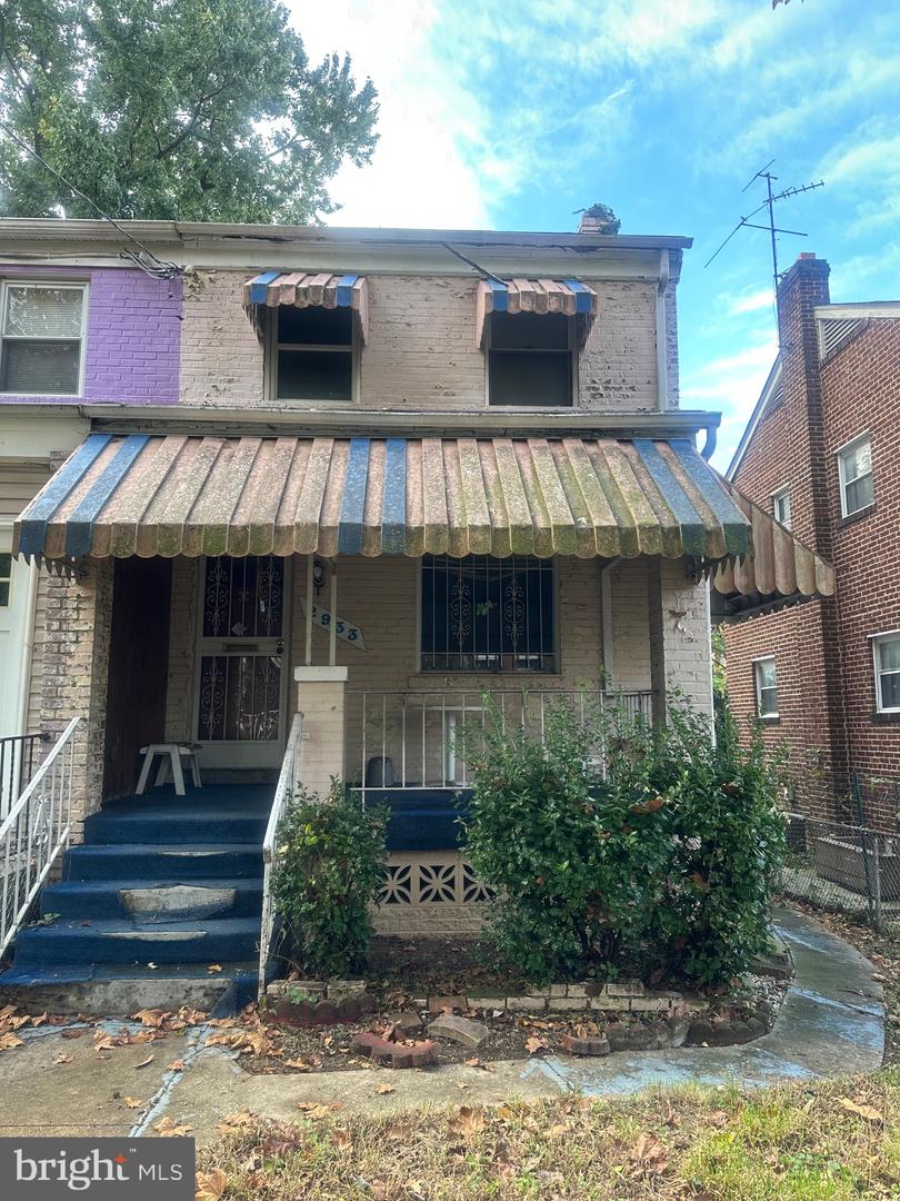 2933 M ST SE, WASHINGTON, District Of Columbia 20019, 2 Bedrooms Bedrooms, ,1 BathroomBathrooms,Residential,For sale,2933 M ST SE,DCDC2225350 MLS # DCDC2225350