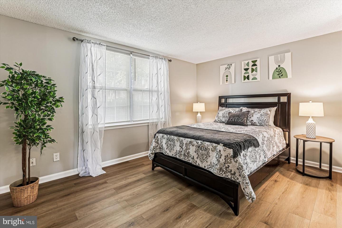 12102 GREENWAY CT #101, FAIRFAX, Virginia 22033, 3 Bedrooms Bedrooms, 8 Rooms Rooms,2 BathroomsBathrooms,Residential,For sale,12102 GREENWAY CT #101,VAFX2272614 MLS # VAFX2272614