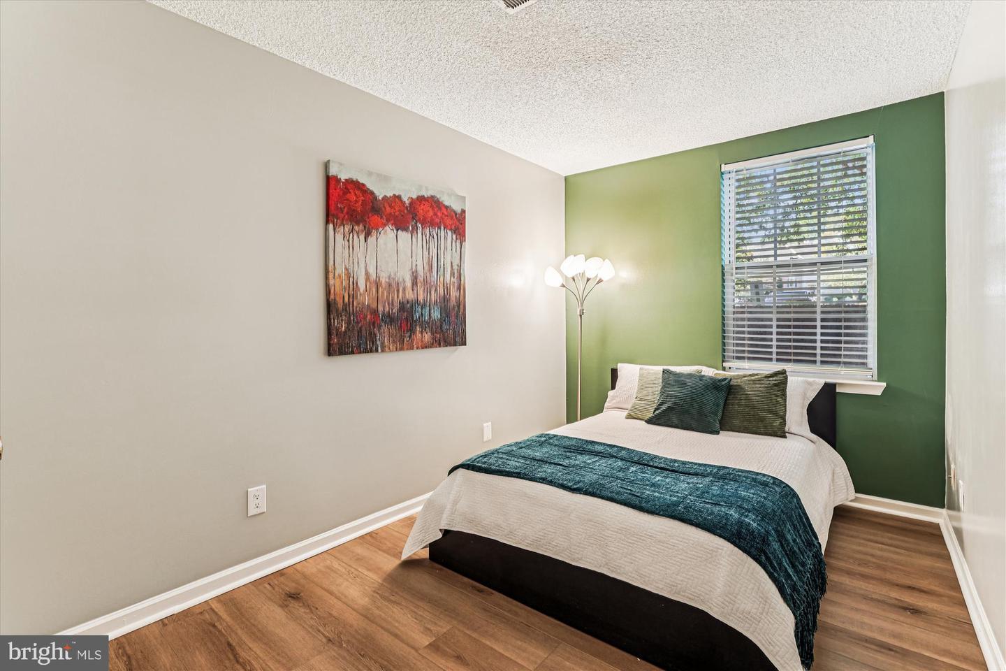 12102 GREENWAY CT #101, FAIRFAX, Virginia 22033, 3 Bedrooms Bedrooms, 8 Rooms Rooms,2 BathroomsBathrooms,Residential,For sale,12102 GREENWAY CT #101,VAFX2272614 MLS # VAFX2272614