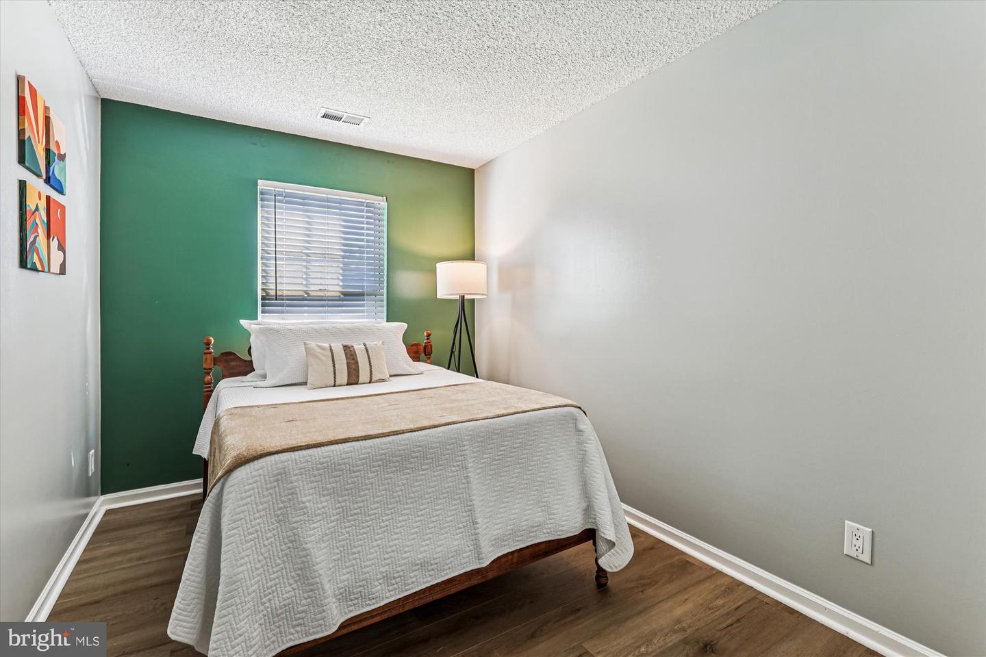 12102 GREENWAY CT #101, FAIRFAX, Virginia 22033, 3 Bedrooms Bedrooms, 8 Rooms Rooms,2 BathroomsBathrooms,Residential,For sale,12102 GREENWAY CT #101,VAFX2272614 MLS # VAFX2272614