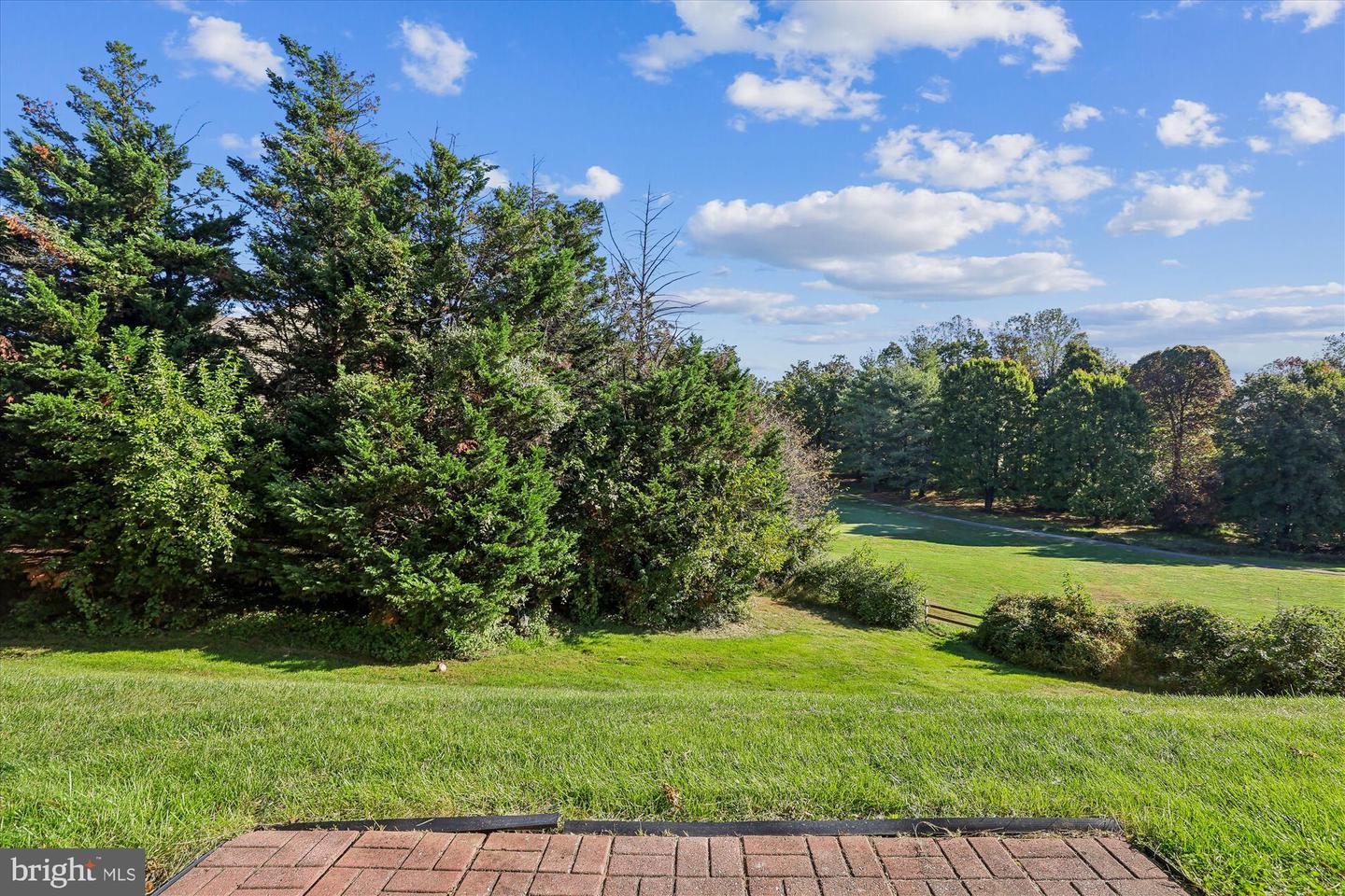 12102 GREENWAY CT #101, FAIRFAX, Virginia 22033, 3 Bedrooms Bedrooms, 8 Rooms Rooms,2 BathroomsBathrooms,Residential,For sale,12102 GREENWAY CT #101,VAFX2272614 MLS # VAFX2272614