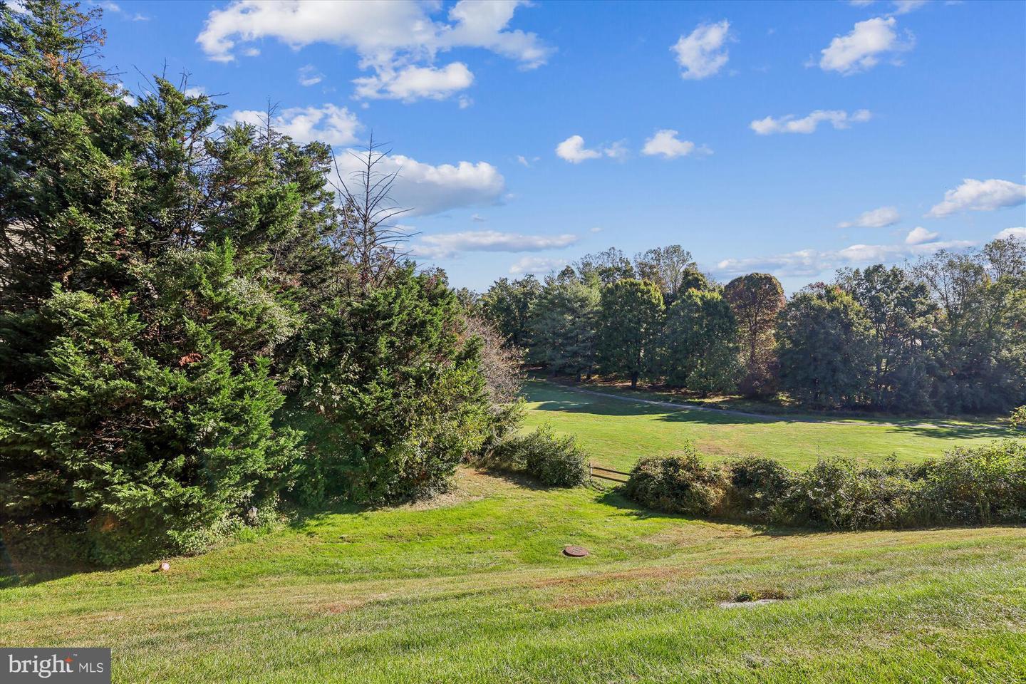 12102 GREENWAY CT #101, FAIRFAX, Virginia 22033, 3 Bedrooms Bedrooms, 8 Rooms Rooms,2 BathroomsBathrooms,Residential,For sale,12102 GREENWAY CT #101,VAFX2272614 MLS # VAFX2272614