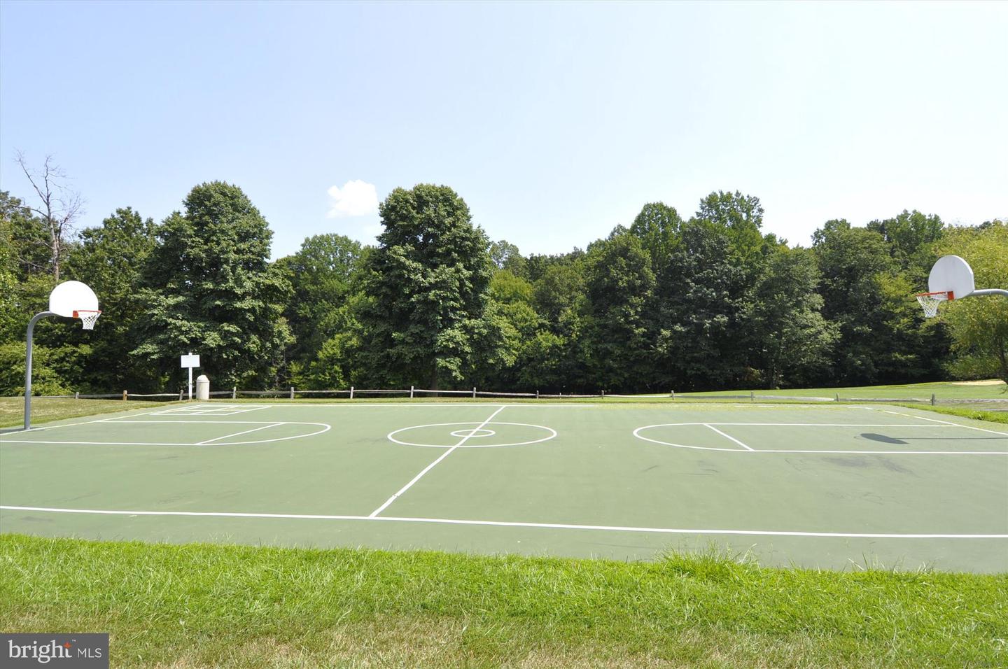 12102 GREENWAY CT #101, FAIRFAX, Virginia 22033, 3 Bedrooms Bedrooms, 8 Rooms Rooms,2 BathroomsBathrooms,Residential,For sale,12102 GREENWAY CT #101,VAFX2272614 MLS # VAFX2272614