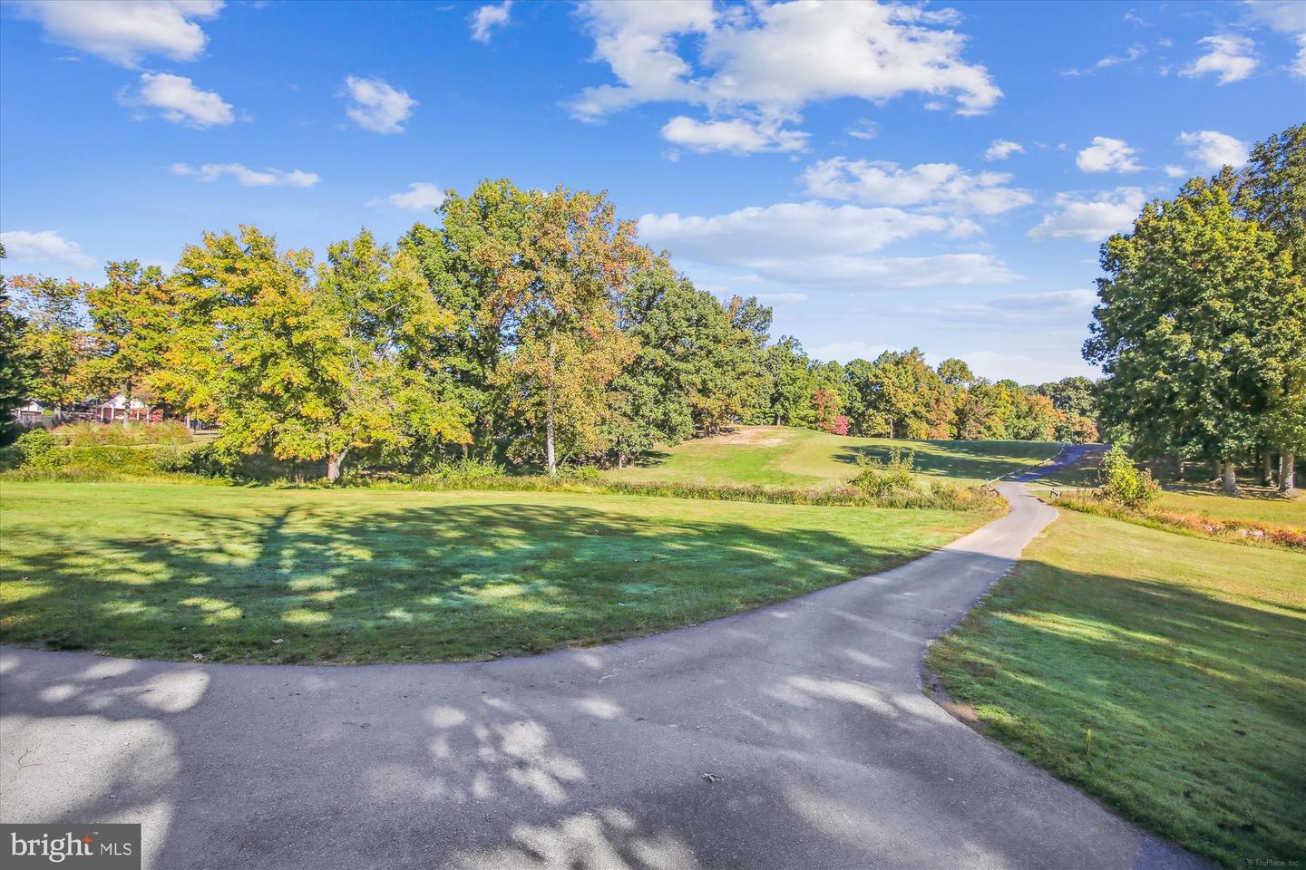 12102 GREENWAY CT #101, FAIRFAX, Virginia 22033, 3 Bedrooms Bedrooms, 8 Rooms Rooms,2 BathroomsBathrooms,Residential,For sale,12102 GREENWAY CT #101,VAFX2272614 MLS # VAFX2272614