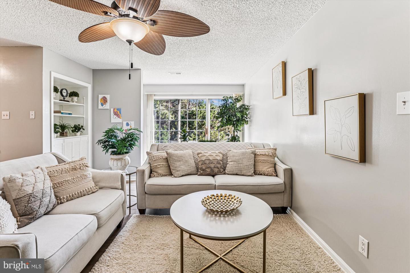 12102 GREENWAY CT #101, FAIRFAX, Virginia 22033, 3 Bedrooms Bedrooms, 8 Rooms Rooms,2 BathroomsBathrooms,Residential,For sale,12102 GREENWAY CT #101,VAFX2272614 MLS # VAFX2272614