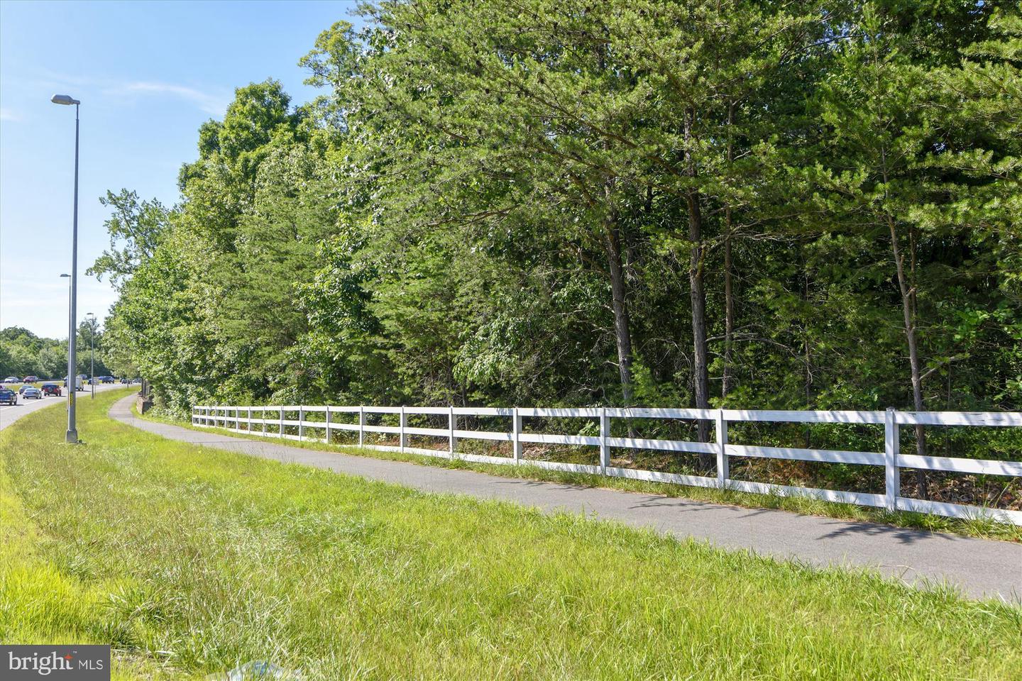 12102 GREENWAY CT #101, FAIRFAX, Virginia 22033, 3 Bedrooms Bedrooms, 8 Rooms Rooms,2 BathroomsBathrooms,Residential,For sale,12102 GREENWAY CT #101,VAFX2272614 MLS # VAFX2272614