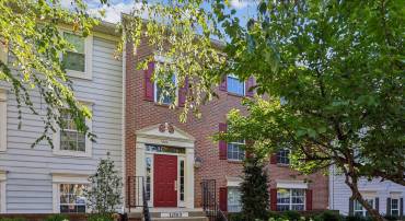 12102 GREENWAY CT #101, FAIRFAX, Virginia 22033, 3 Bedrooms Bedrooms, 8 Rooms Rooms,2 BathroomsBathrooms,Residential,For sale,12102 GREENWAY CT #101,VAFX2272614 MLS # VAFX2272614
