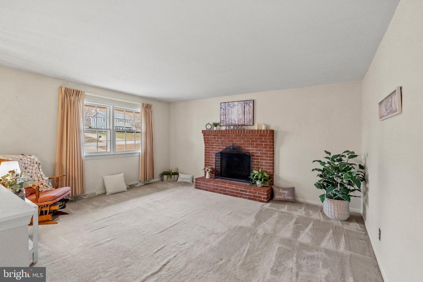 212 TAYLOR ST, FREDERICKSBURG, Virginia 22405, 4 Bedrooms Bedrooms, ,2 BathroomsBathrooms,Residential,For sale,212 TAYLOR ST,VAST2043300 MLS # VAST2043300 212 TAYLOR ST, FREDERICKSBURG, Virginia 22405, 4 Bedrooms Bedrooms, ,2 BathroomsBathrooms,Residential,For sale,212 TAYLOR ST,VAST2043300 MLS # VAST2043300