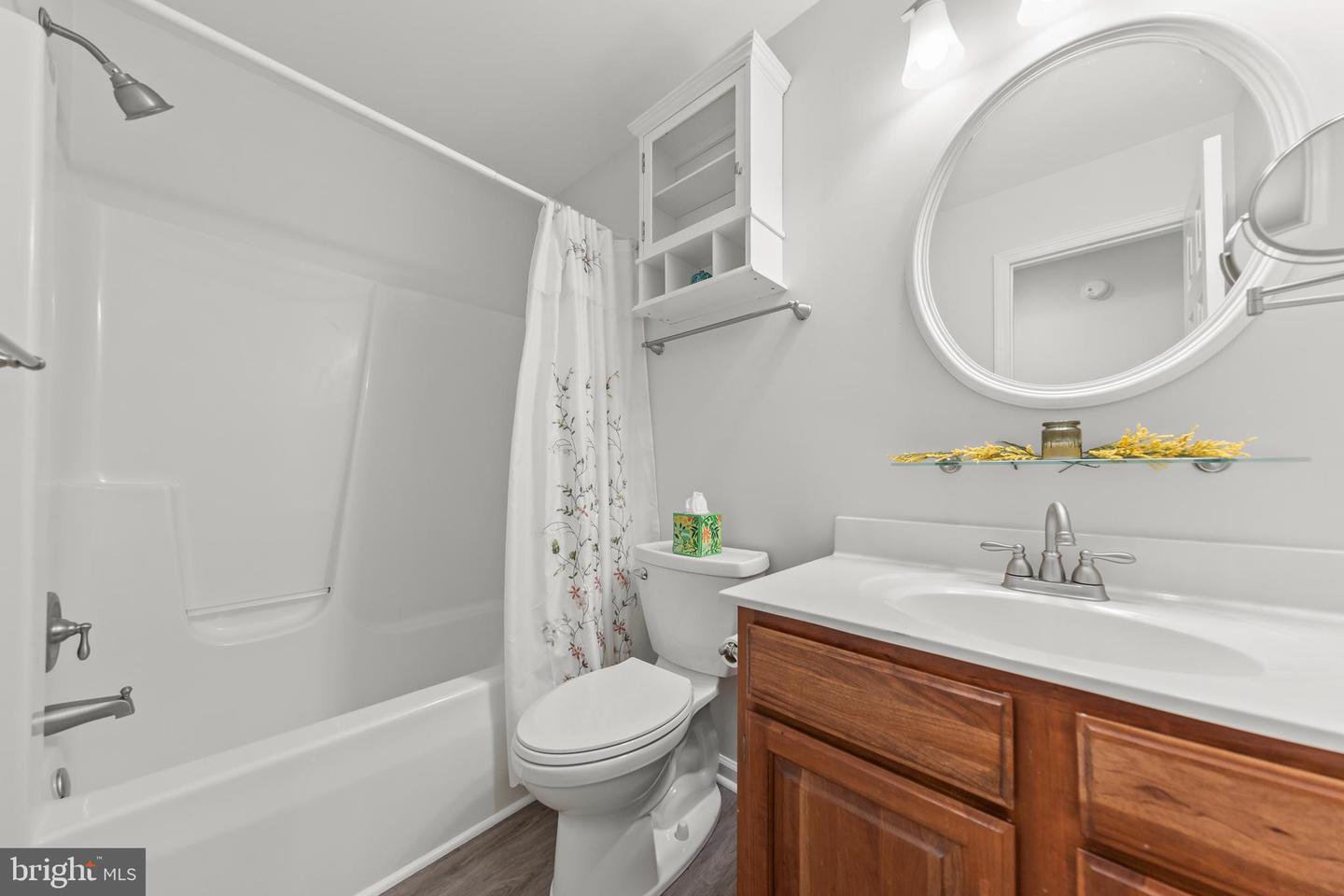 155 SIGNAL CT, STRASBURG, Virginia 22657, 2 Bedrooms Bedrooms, 9 Rooms Rooms,2 BathroomsBathrooms,Residential,For sale,155 SIGNAL CT,VAWR2012522 MLS # VAWR2012522