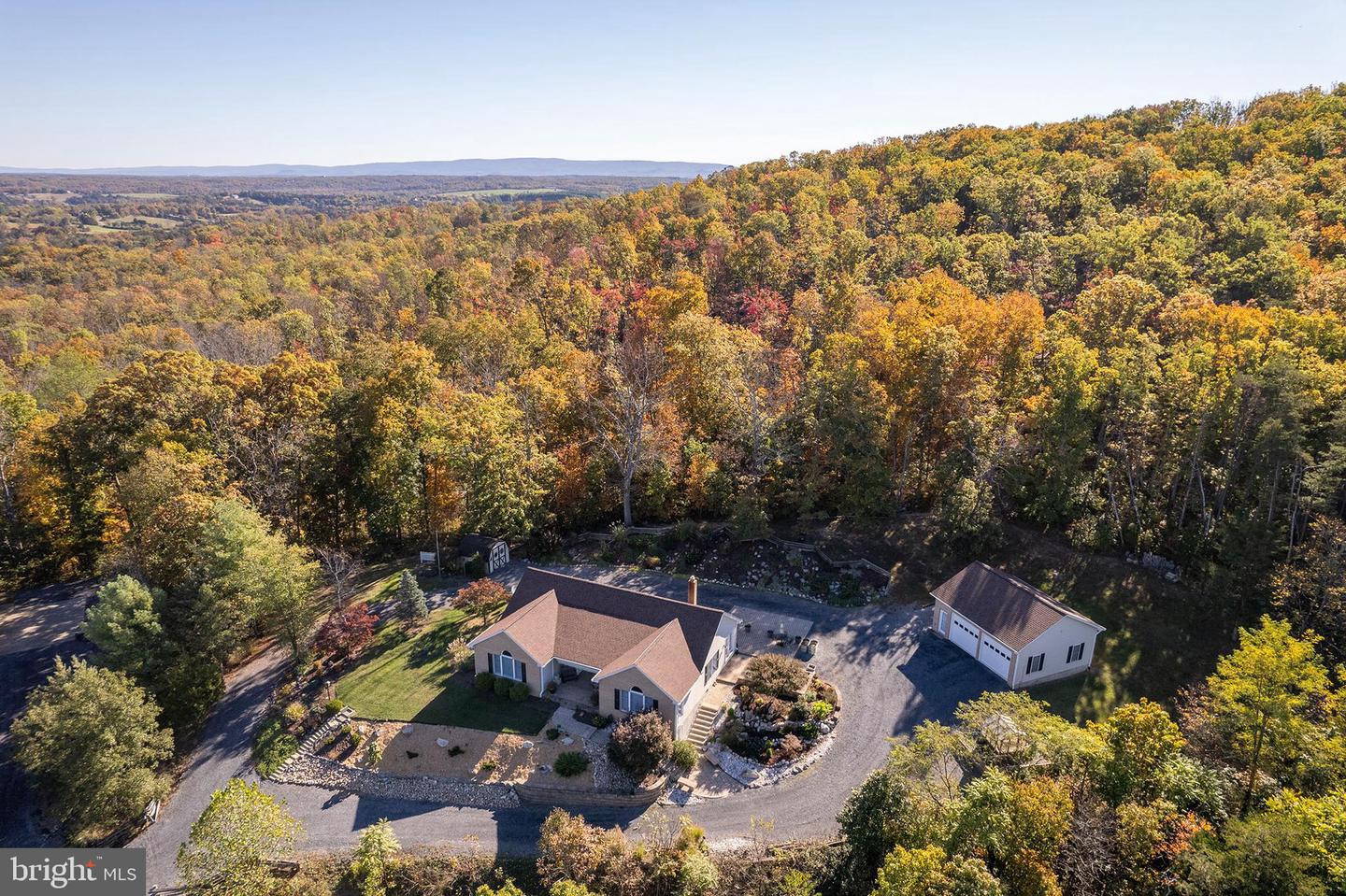 155 SIGNAL CT, STRASBURG, Virginia 22657, 2 Bedrooms Bedrooms, 9 Rooms Rooms,2 BathroomsBathrooms,Residential,For sale,155 SIGNAL CT,VAWR2012522 MLS # VAWR2012522