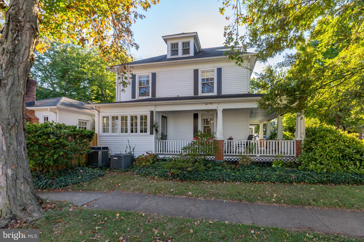 900 WOLFE ST, FREDERICKSBURG, Virginia 22401, 4 Bedrooms Bedrooms, ,3 BathroomsBathrooms,Residential,For sale,900 WOLFE ST,VAFB2009096 MLS # VAFB2009096