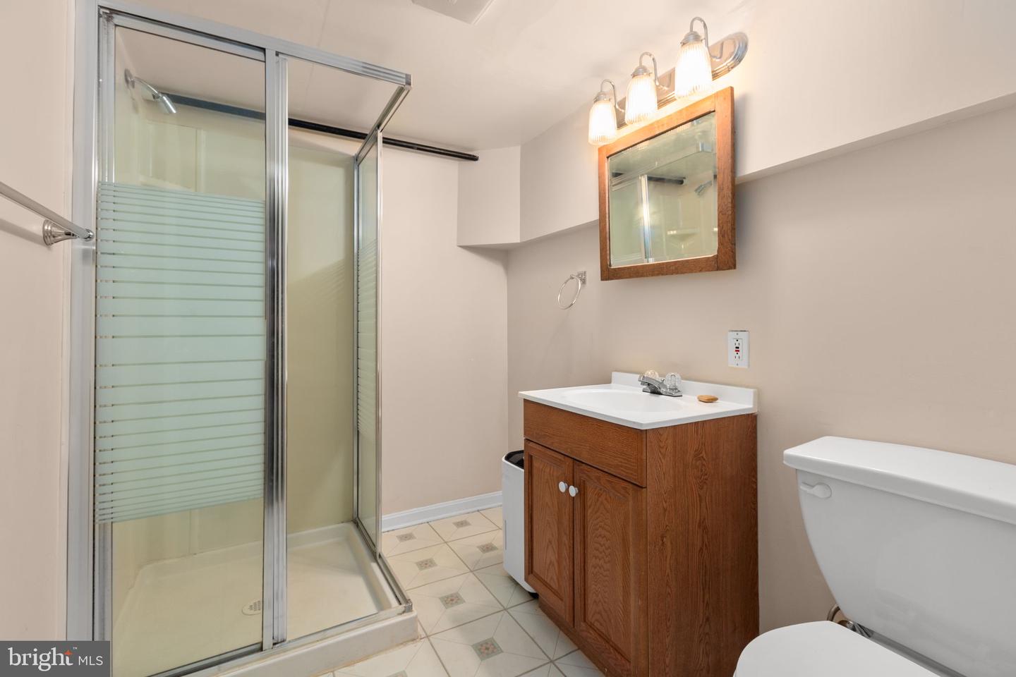 900 WOLFE ST, FREDERICKSBURG, Virginia 22401, 4 Bedrooms Bedrooms, ,3 BathroomsBathrooms,Residential,For sale,900 WOLFE ST,VAFB2009096 MLS # VAFB2009096