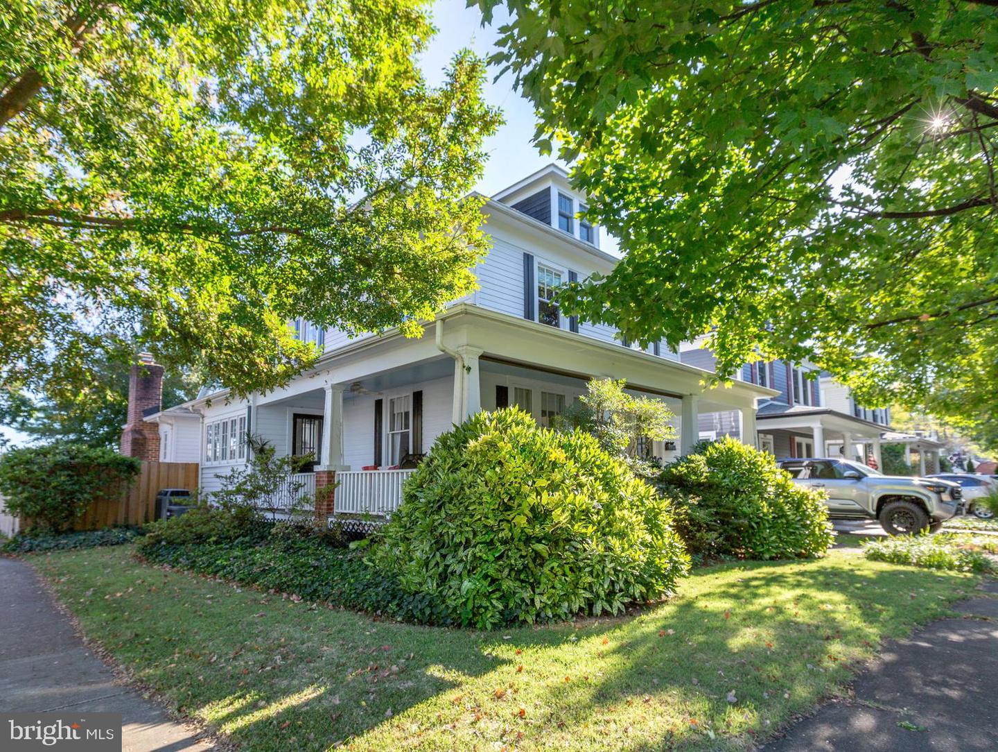 900 WOLFE ST, FREDERICKSBURG, Virginia 22401, 4 Bedrooms Bedrooms, ,3 BathroomsBathrooms,Residential,For sale,900 WOLFE ST,VAFB2009096 MLS # VAFB2009096