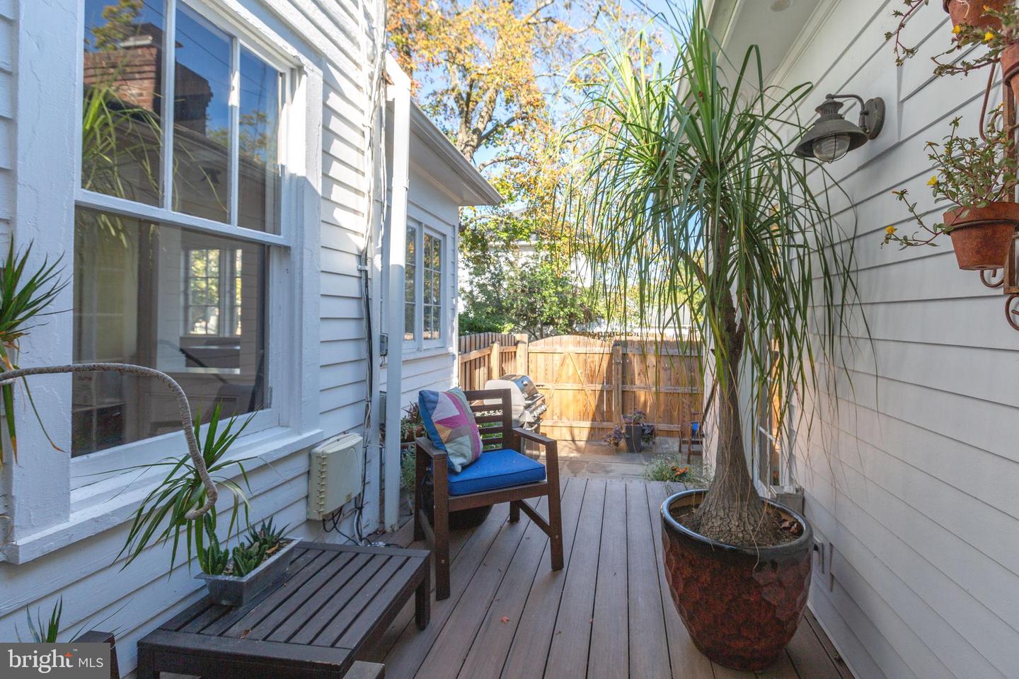 900 WOLFE ST, FREDERICKSBURG, Virginia 22401, 4 Bedrooms Bedrooms, ,3 BathroomsBathrooms,Residential,For sale,900 WOLFE ST,VAFB2009096 MLS # VAFB2009096