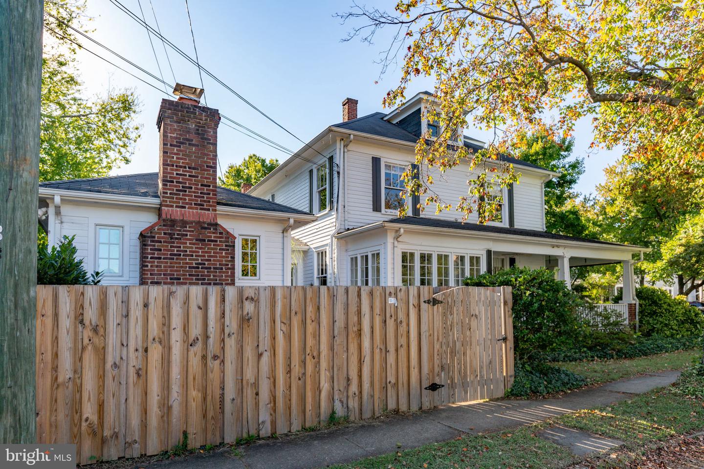 900 WOLFE ST, FREDERICKSBURG, Virginia 22401, 4 Bedrooms Bedrooms, ,3 BathroomsBathrooms,Residential,For sale,900 WOLFE ST,VAFB2009096 MLS # VAFB2009096