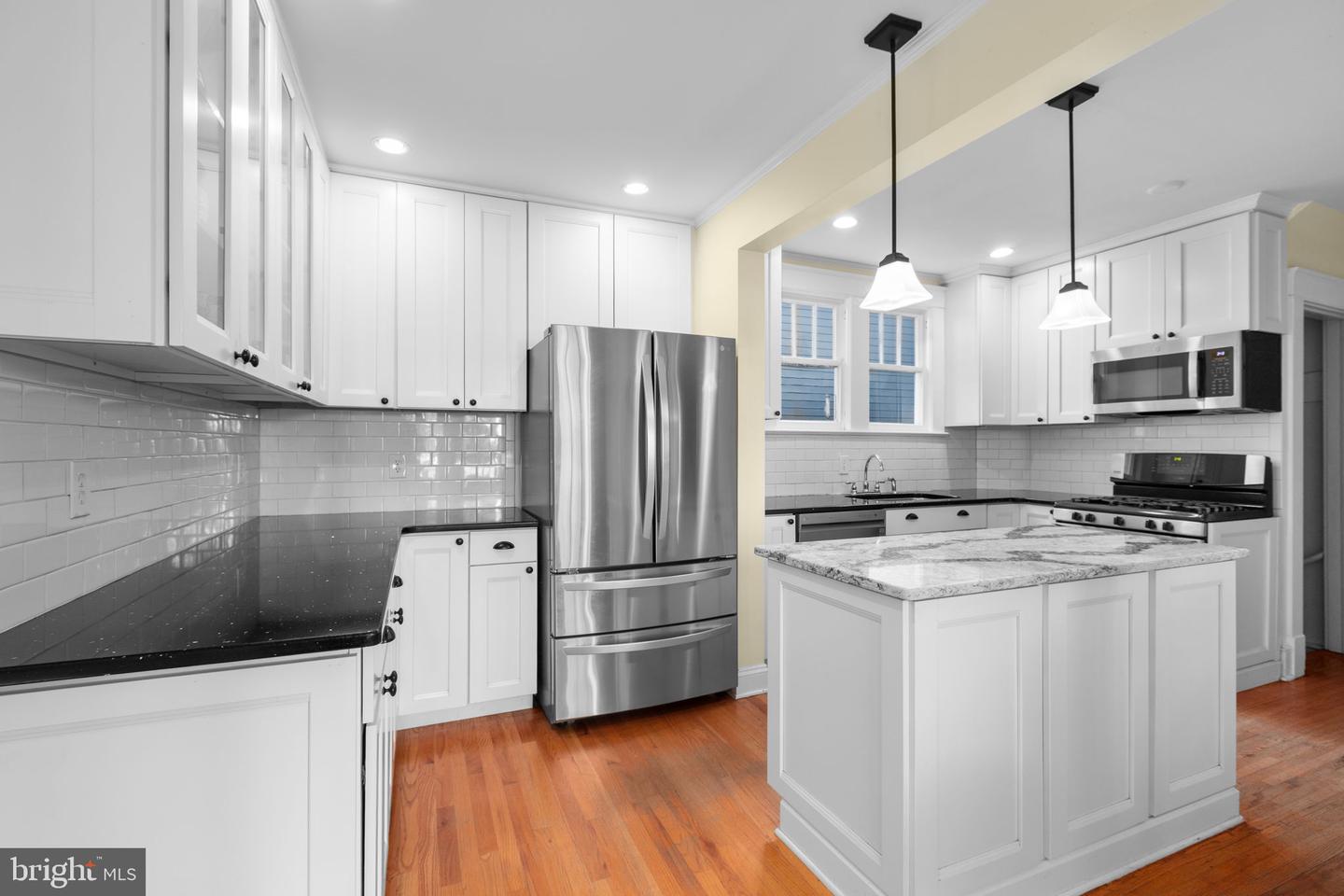 900 WOLFE ST, FREDERICKSBURG, Virginia 22401, 4 Bedrooms Bedrooms, ,3 BathroomsBathrooms,Residential,For sale,900 WOLFE ST,VAFB2009096 MLS # VAFB2009096