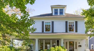 900 WOLFE ST, FREDERICKSBURG, Virginia 22401, 4 Bedrooms Bedrooms, ,3 BathroomsBathrooms,Residential,For sale,900 WOLFE ST,VAFB2009096 MLS # VAFB2009096